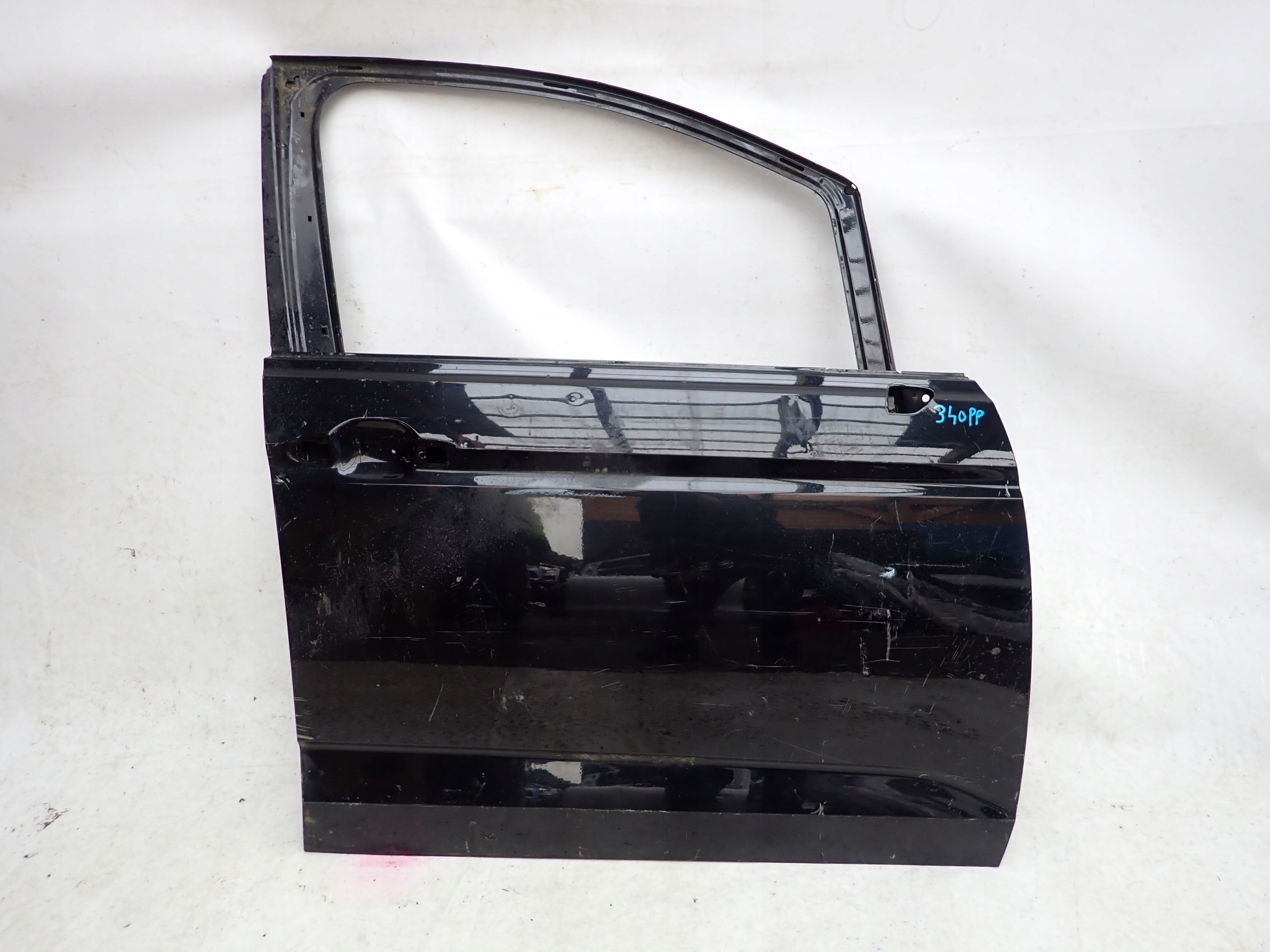 VW TOURAN II 2 5TA 15-> door front front right