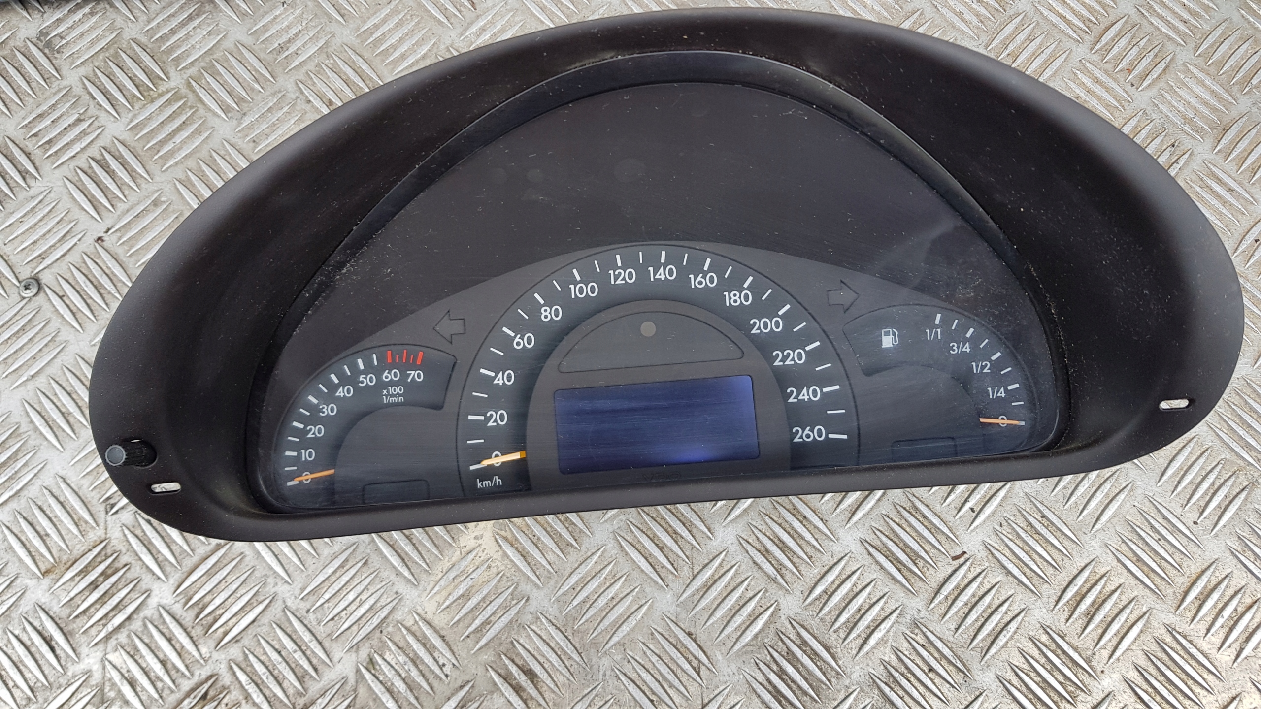 MERCEDES W203 dials clock 1.8K A2035407611