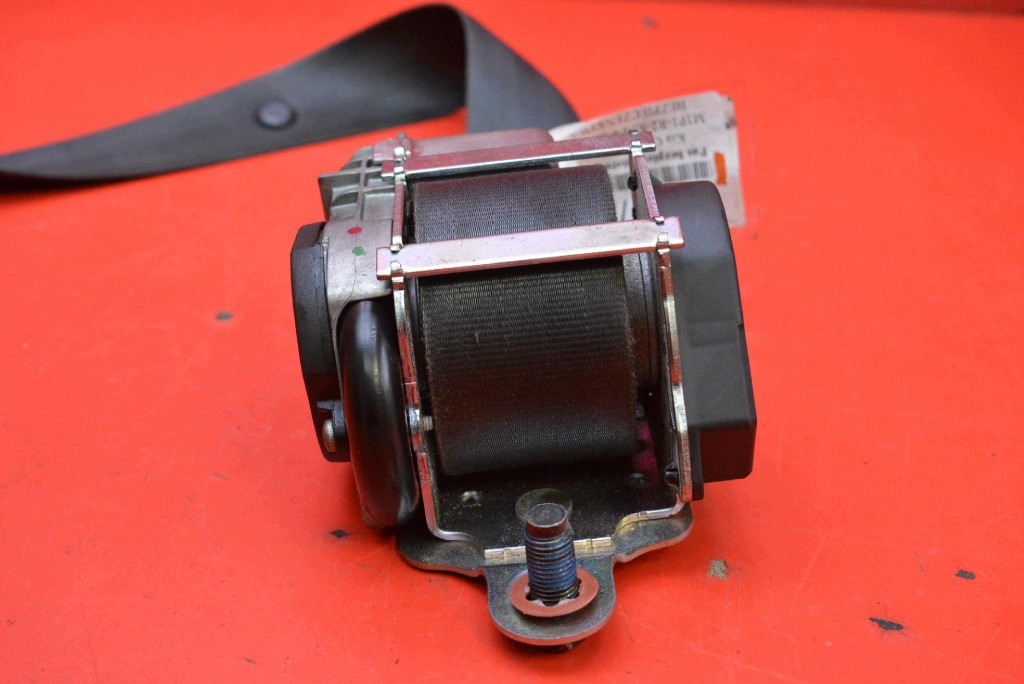 seat belt left front adjuster 88810-1H000 KIA CEED 1 and 06-10
