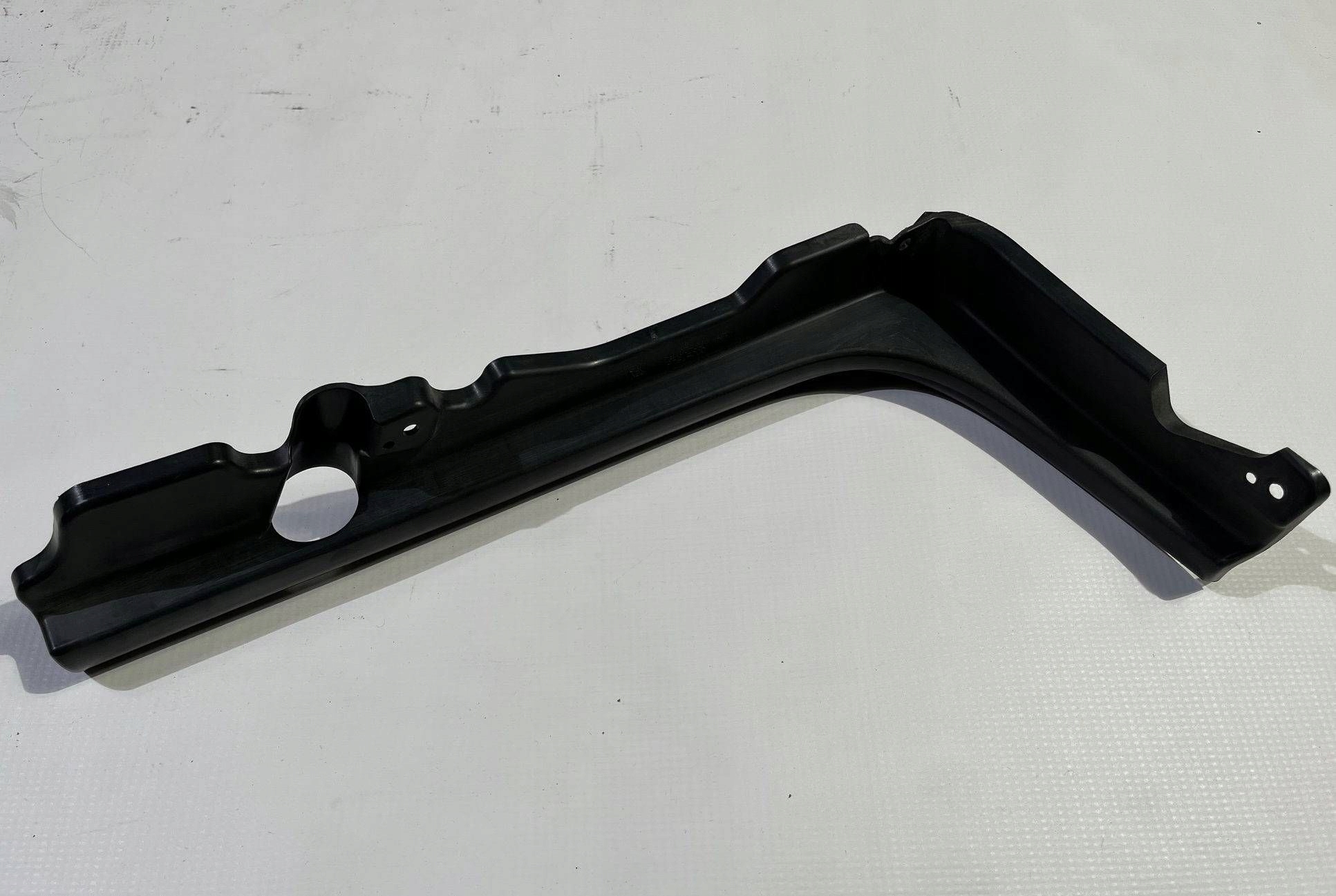 support holder lights of a bumper left front Chevrolet Camaro 2009-2013