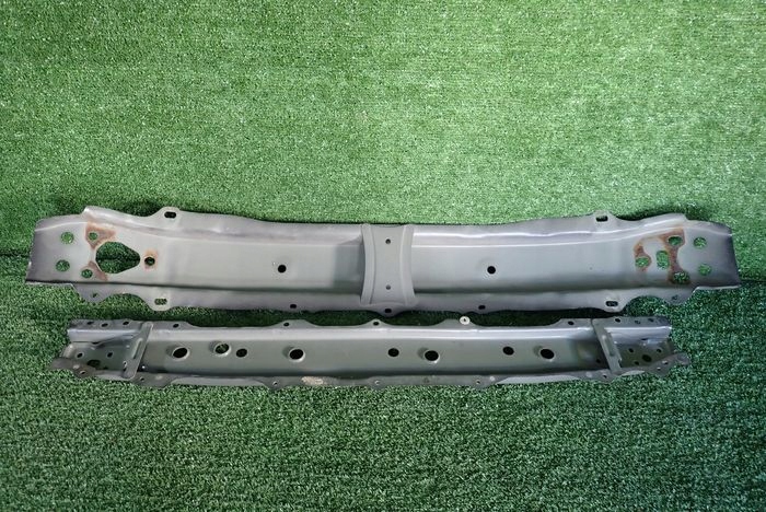 TOYOTA YARIS III 11- bumper support front front