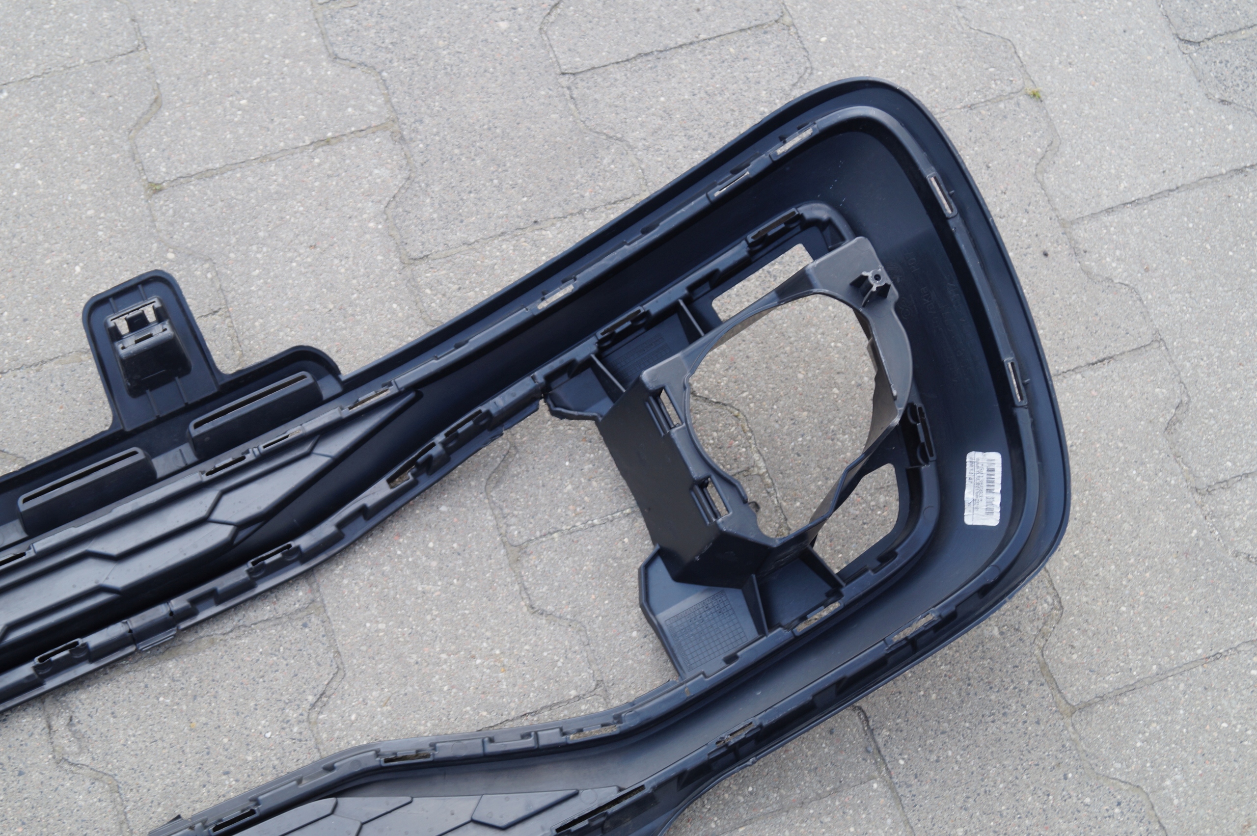 grid central W bumper front VW UP! UP 1S0