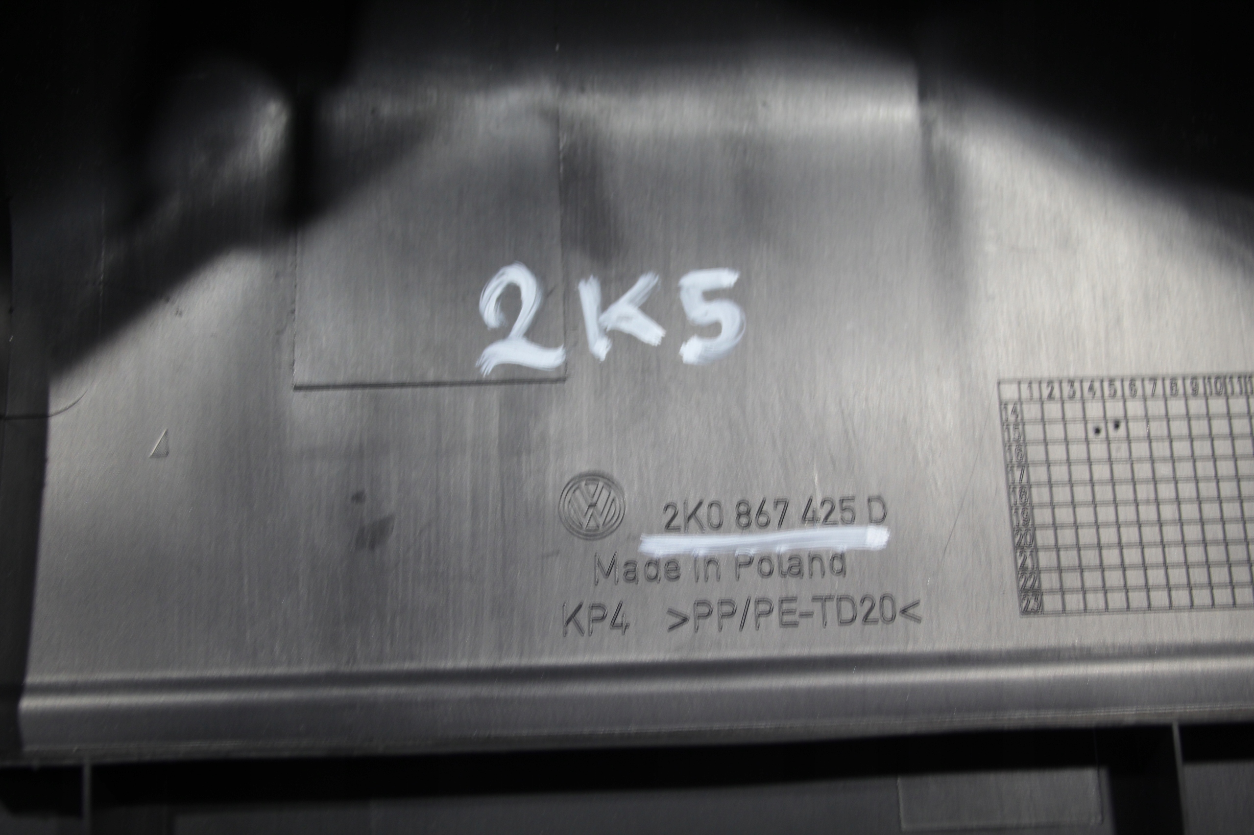 KRYT SILNICZKA STIERAČA VW CADDY 2K0 2K5