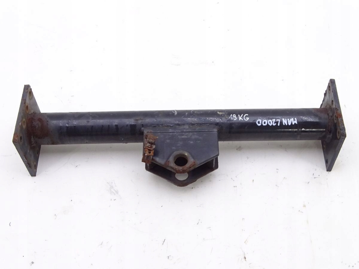 81.41611-2022 - MAN L2000 LE 94-04 Frame BEAM Front HITCH 19.5