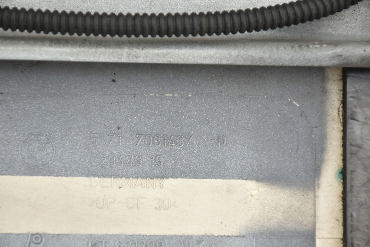 SPOILER LOTKA du capot BMW 5 E61