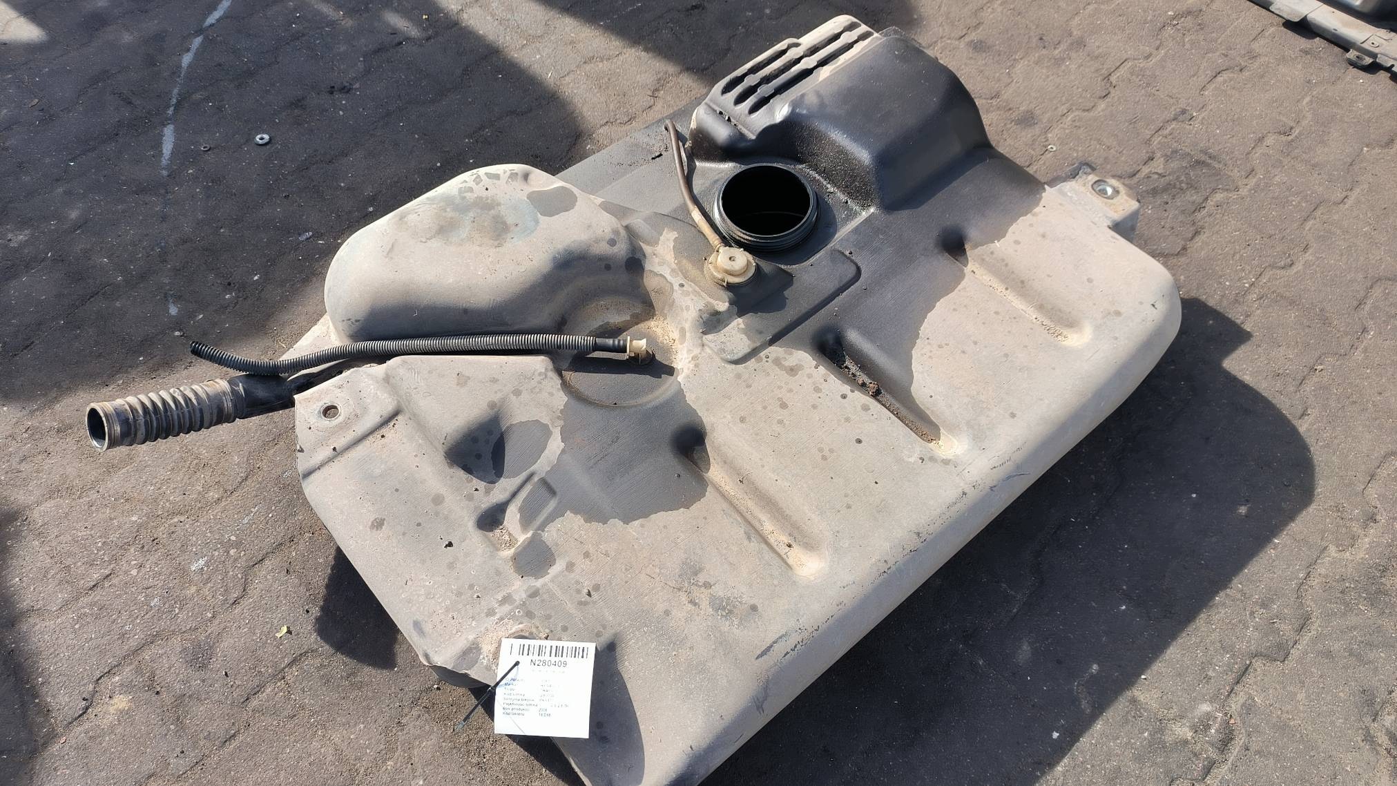 réservoir carburant voiture RENAULT TRAFIC II