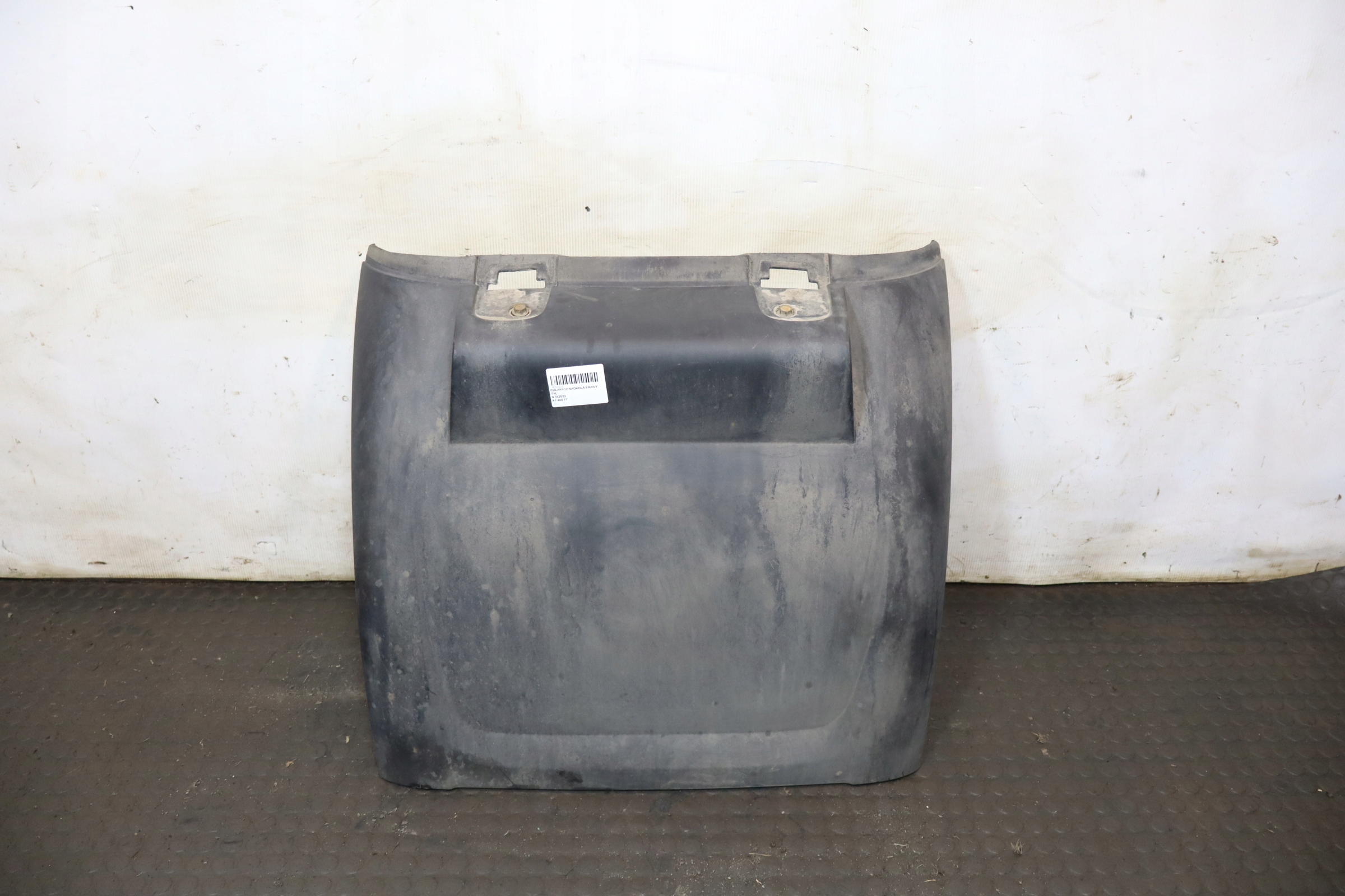 CHLAPACZ NADKOLA PRAWY TYŁ DAF XF 106 LIFT 480 FT