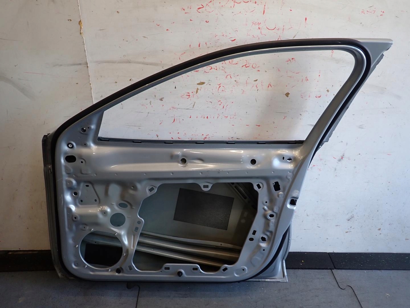 door front front right VW PASSAT B9 2023- 3J0831312B