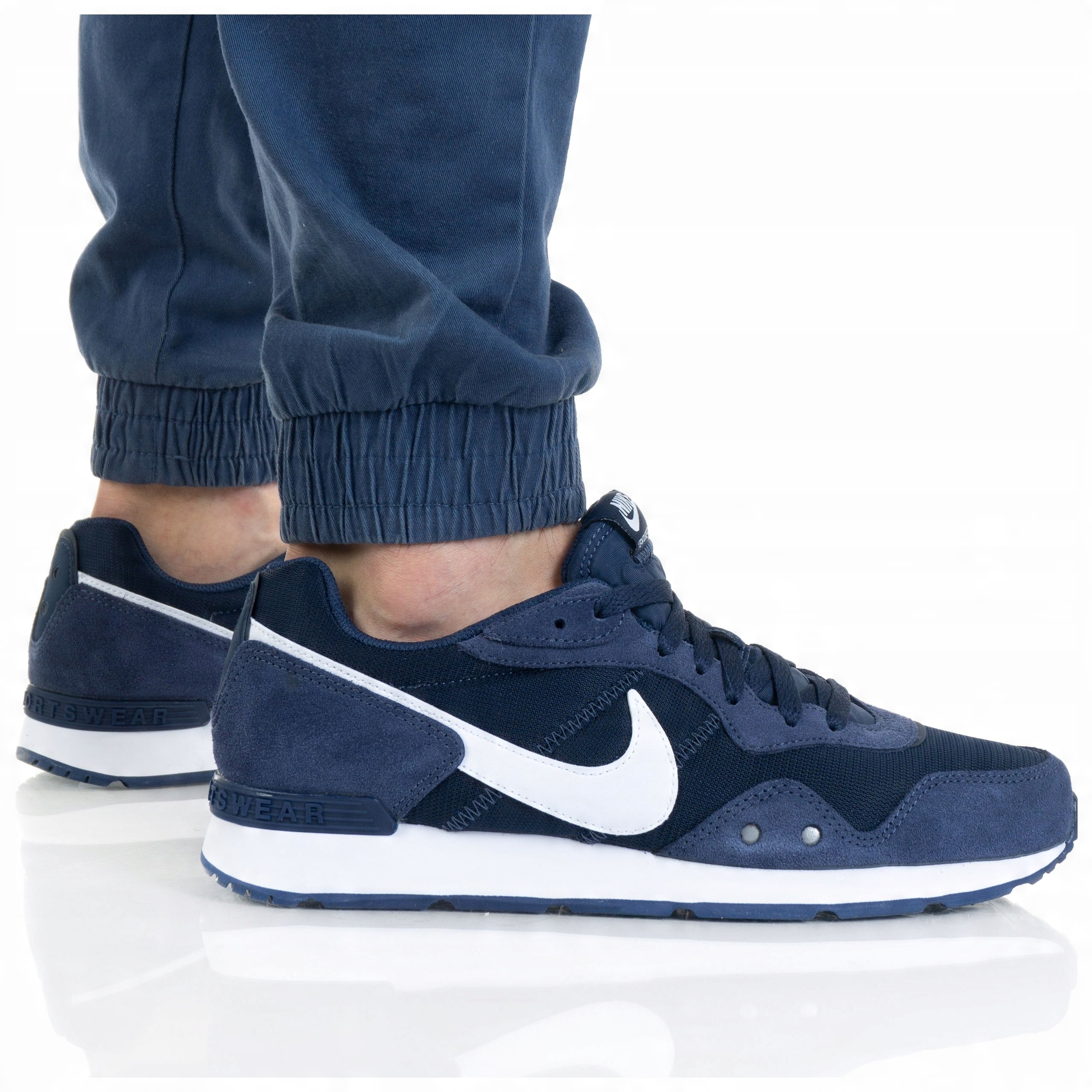 

Buty Nike Męskie Venture Runner CK2944-400