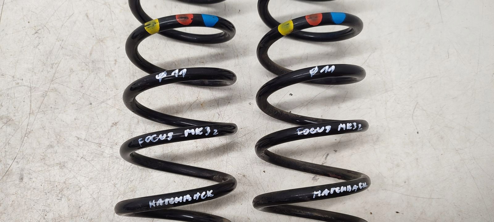 rugó hátsó hátso para Ford Focus MK3 HB