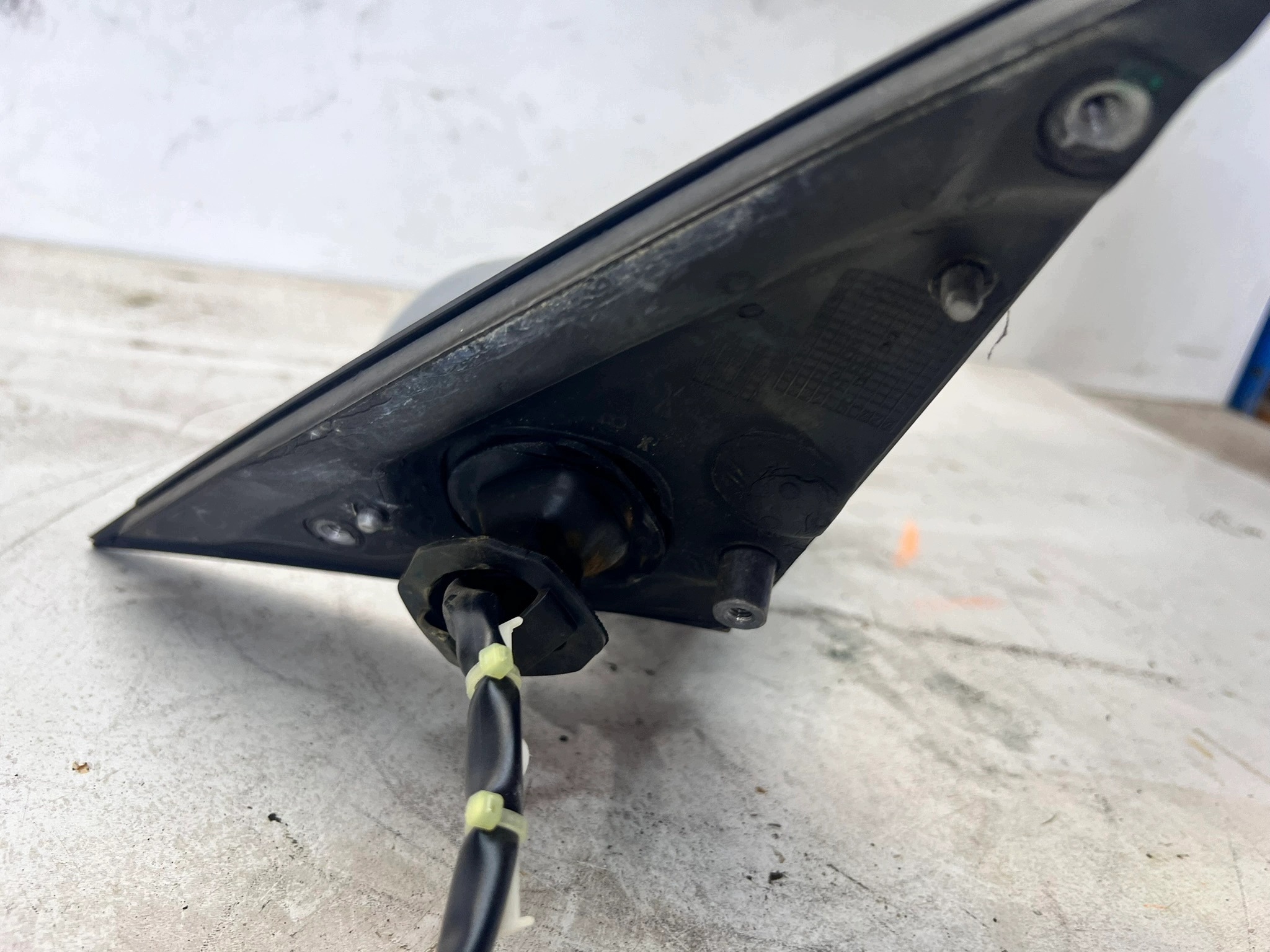 mirror exterior left AUDI A4 B8 LIFT LX7W 6+2 PIN UK