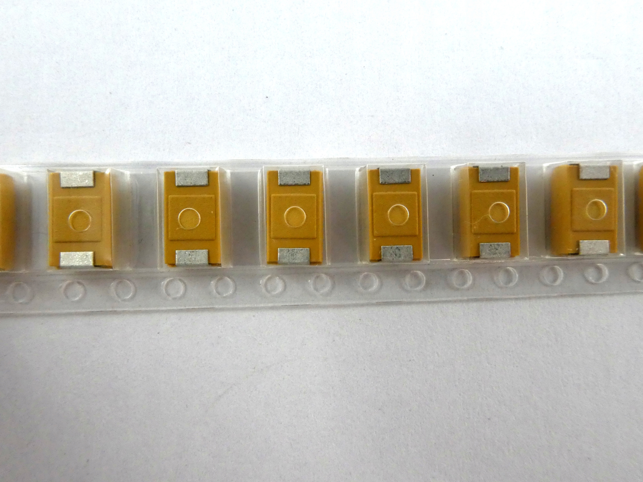 

Tantalowy 33uF 20% 16V DC 10szt