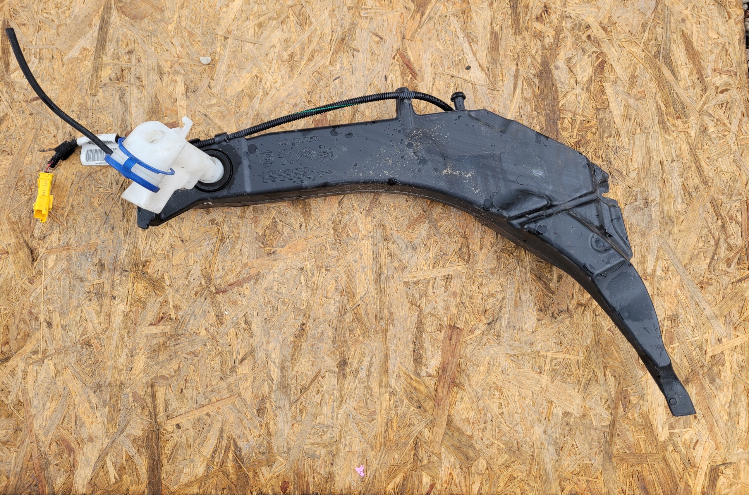 washer fluid tank PEUGEOT 308 T9 II