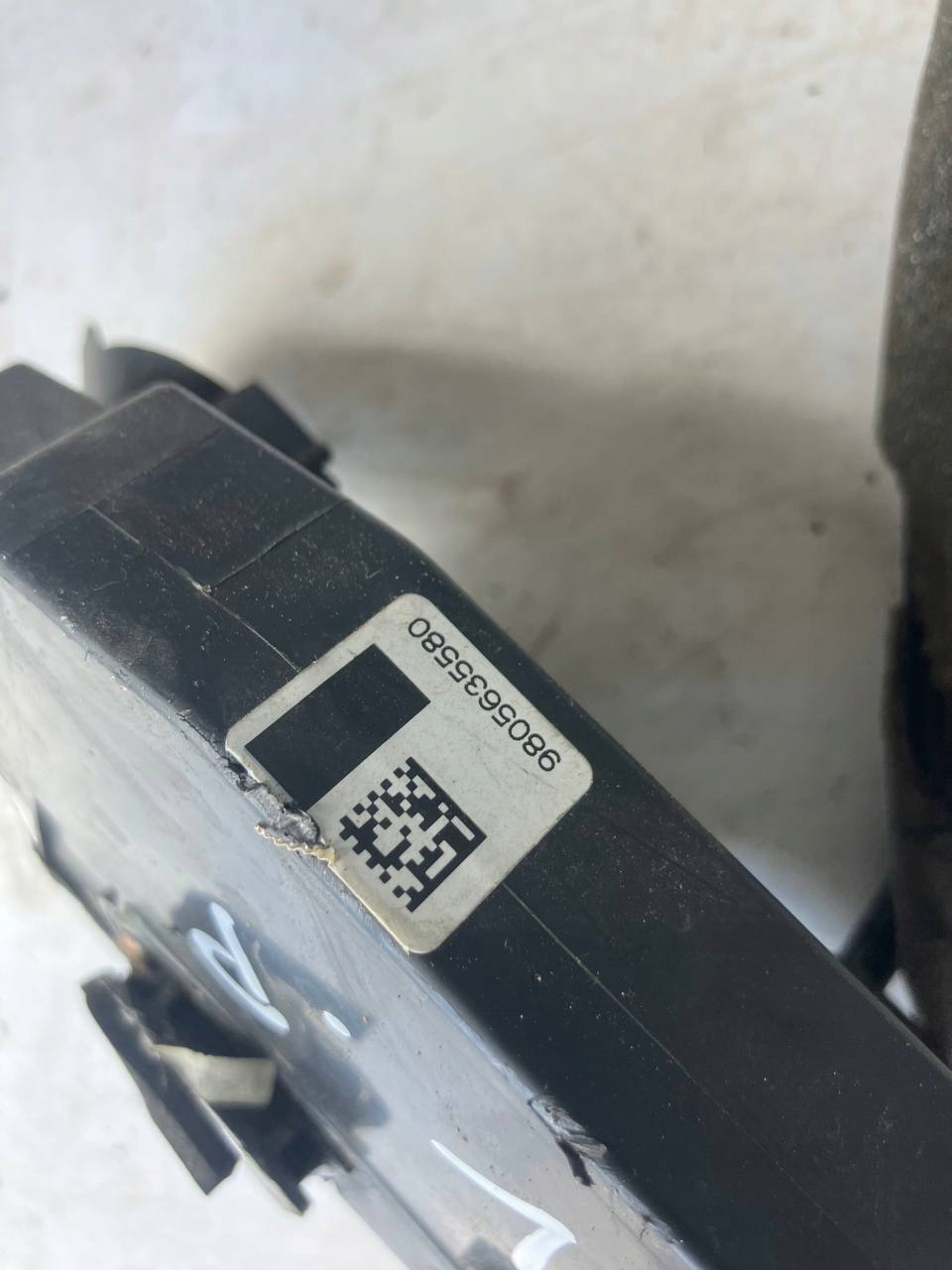 lock door left front CITROEN C4 PICASSO II 9805635580