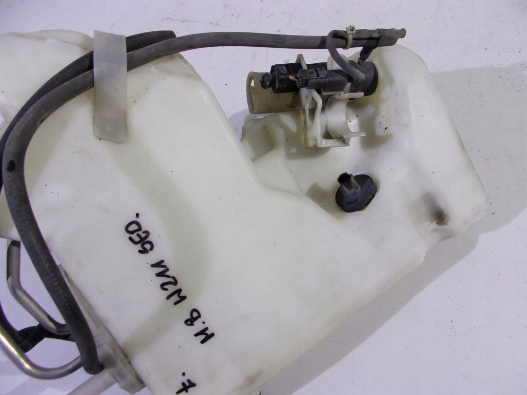 Mercedes E klasa W211 sedan tank washers