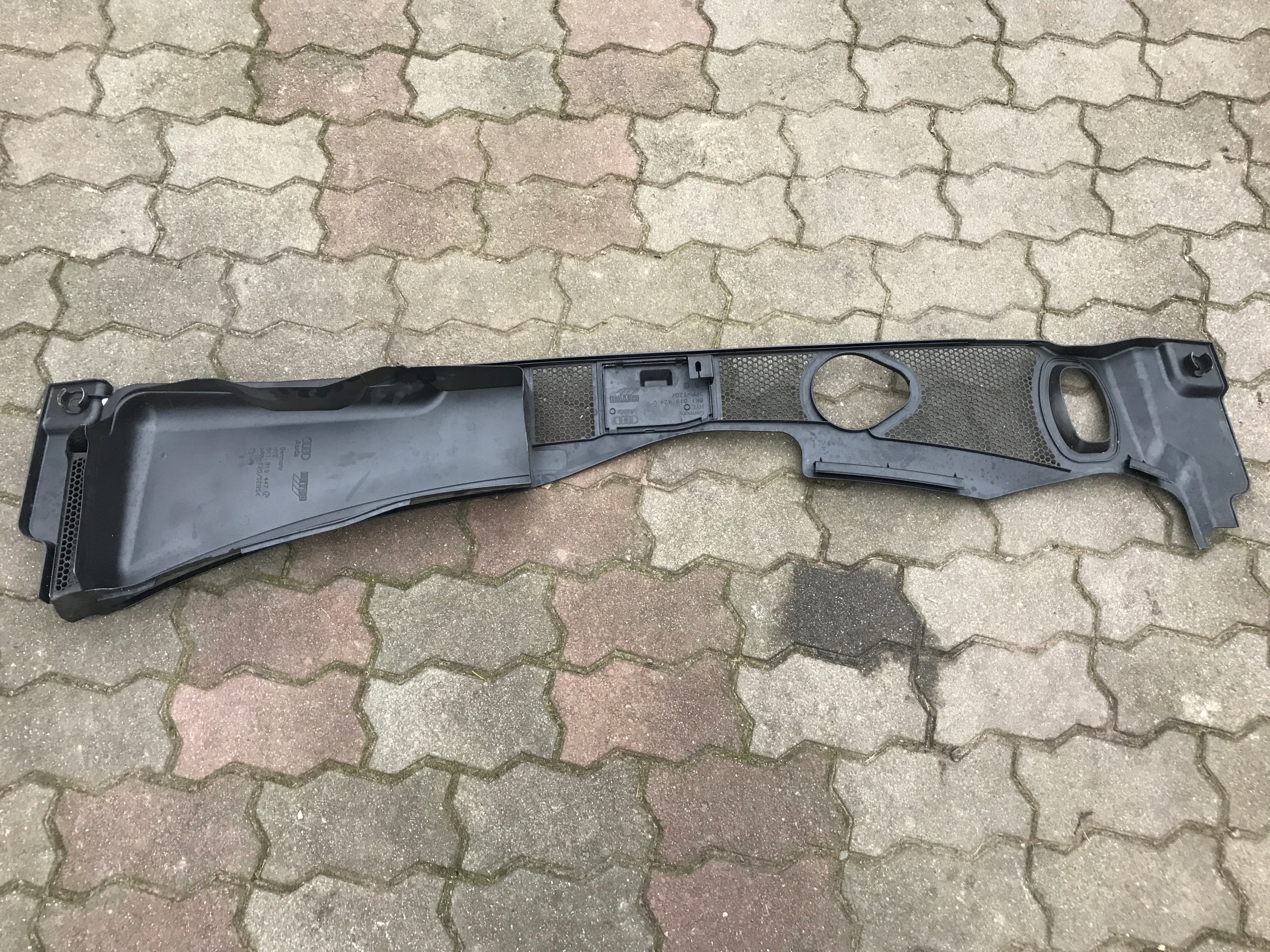 torpedo plastic AUDI A4 B8 A5 8K1819447B