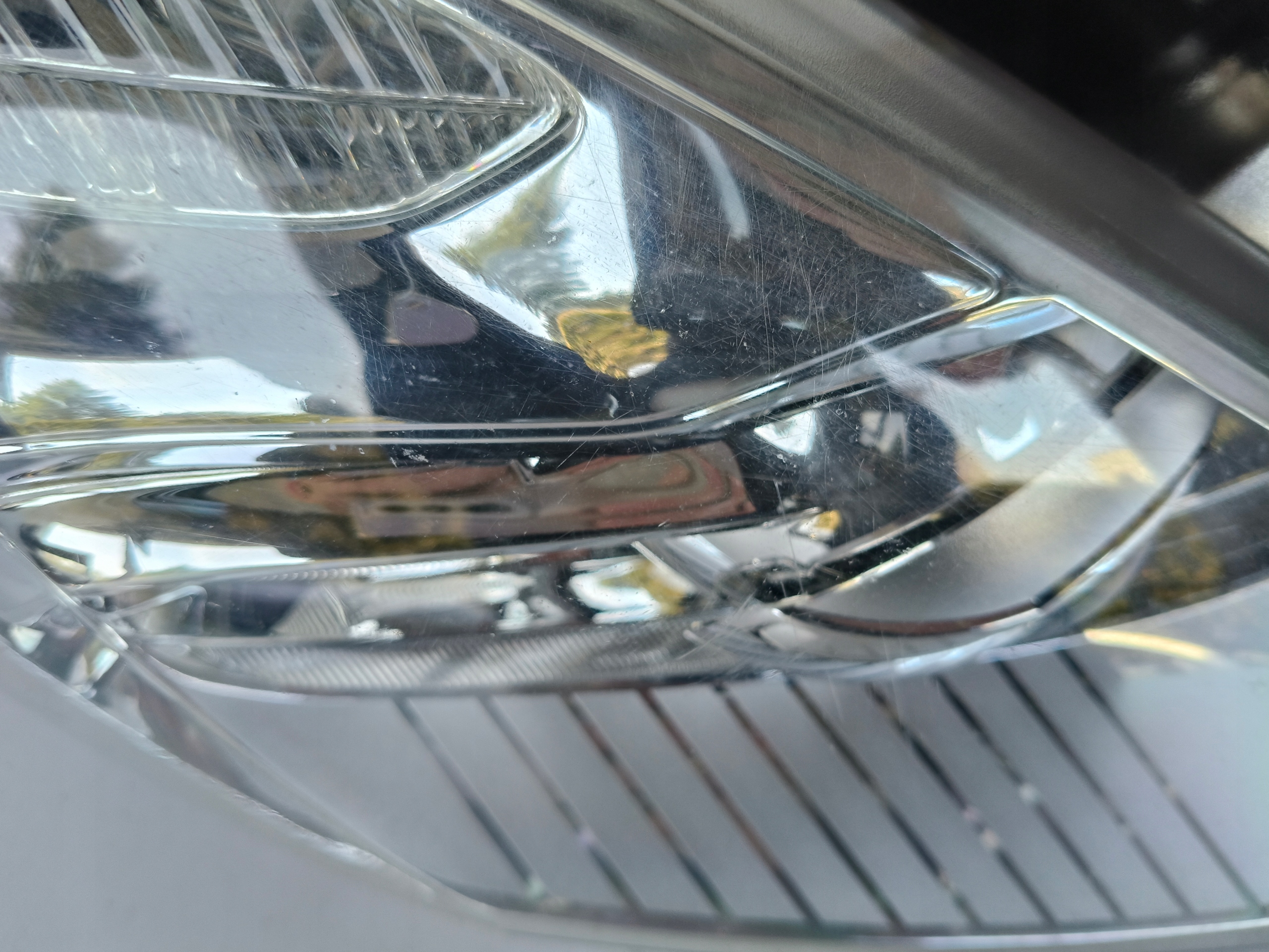light right REFLEKTOR FORD S-MAX MK1 06- XENON