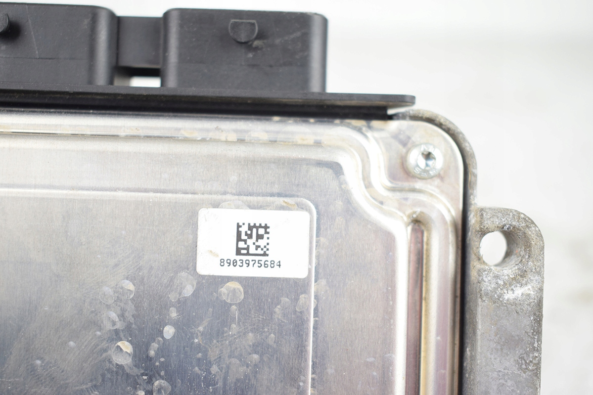 control unit of the engine FORD 9M5112A650BG 0281015608