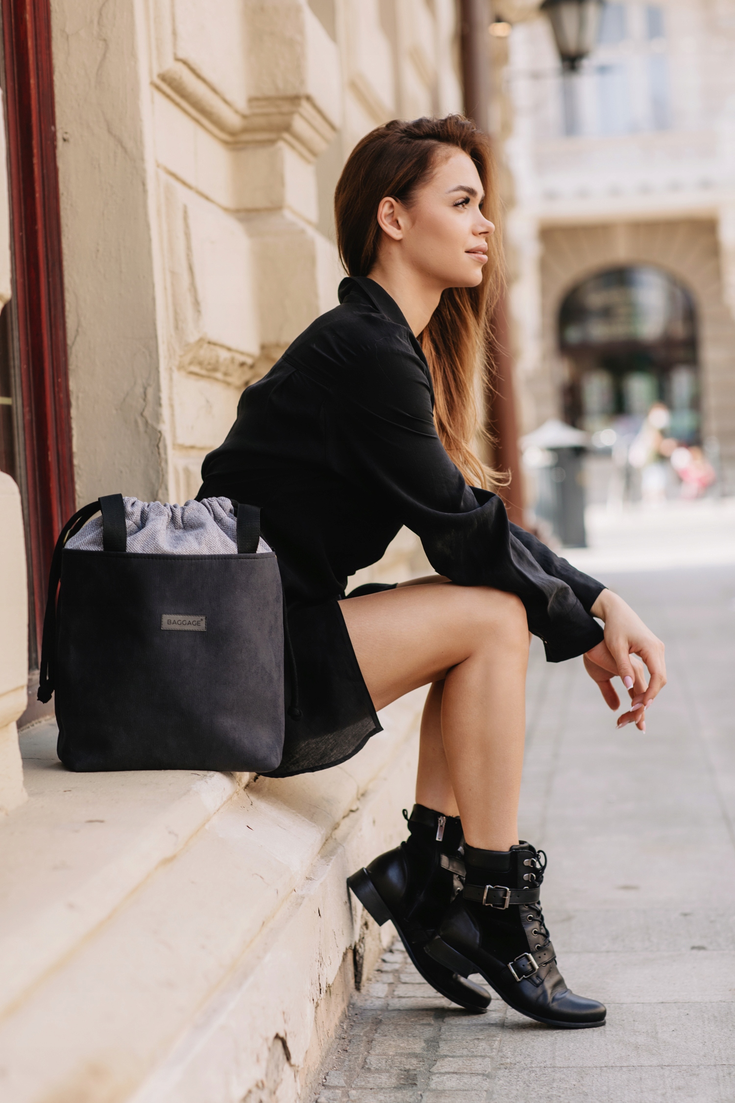 TOREBKA WOREK BAGGAGE EKO SKÓRA ZAMSZ CZARNA Kolor wielokolorowy