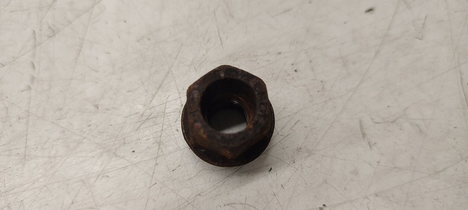 Écrous do des roues Opel Astra J