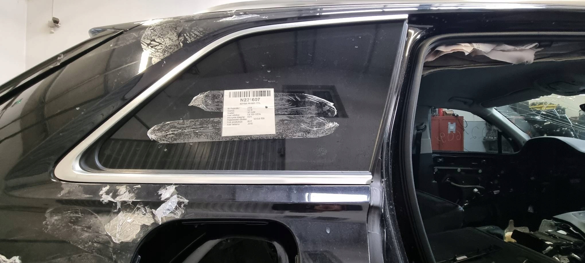 window right rear part AUDI Q7 II 4M