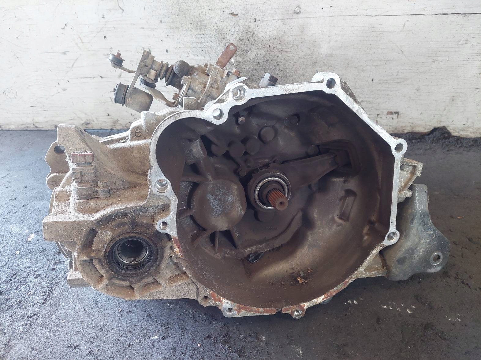 Getriebe MITSUBISHI LANCER VII 1.6 16V F5M4