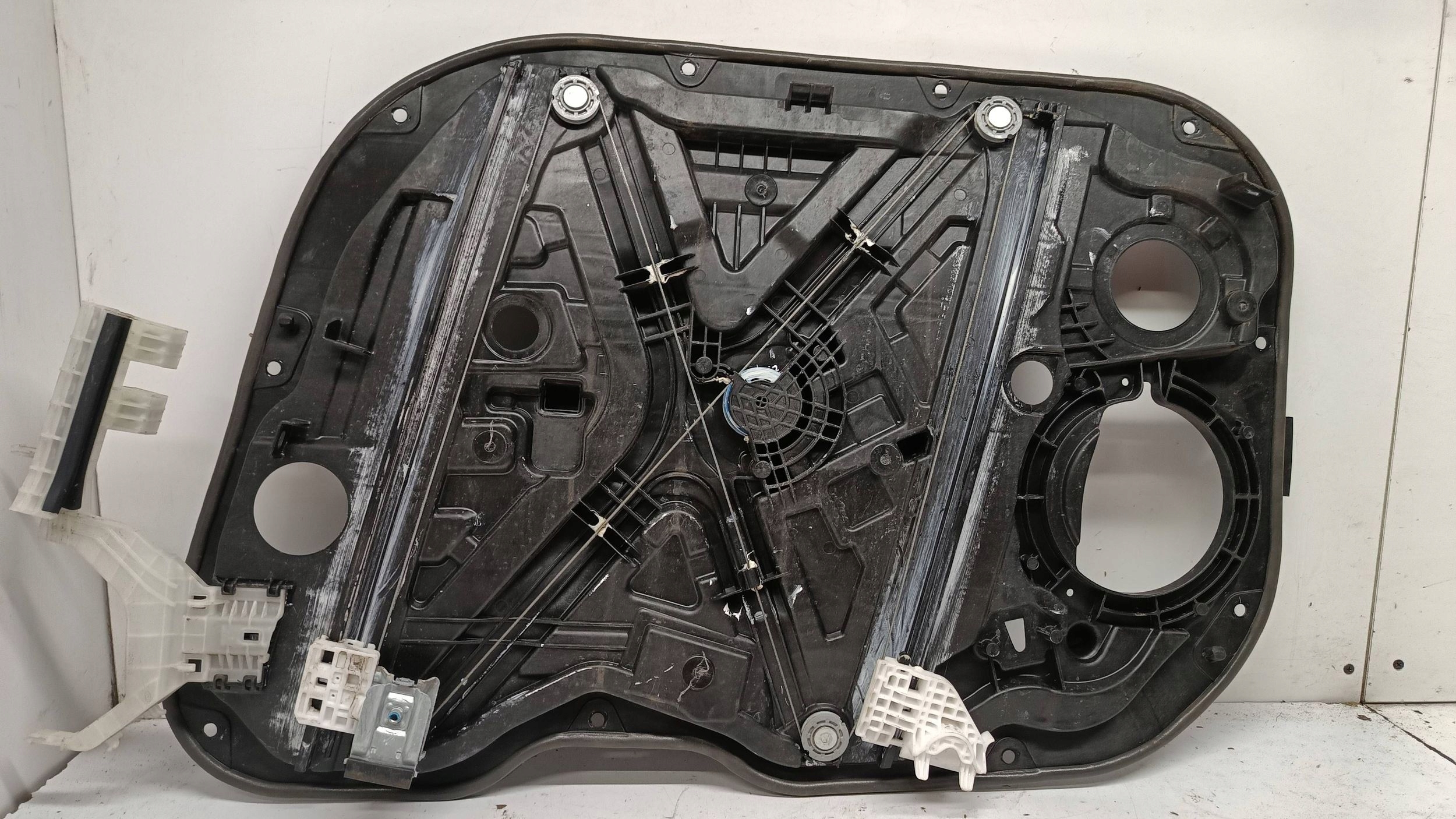 HYUNDAI I30 III window regulator mechanism left front 82470G4260 2017
