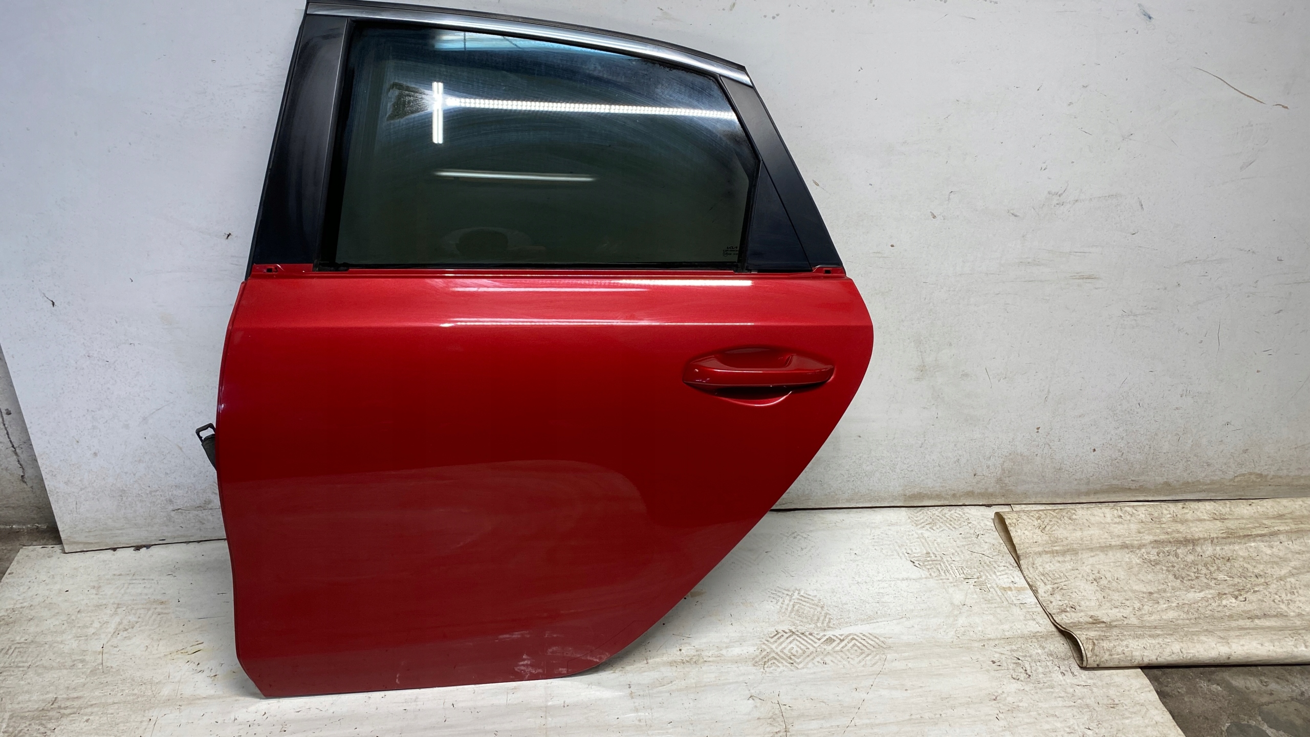 KIA CEED III HB door left left rear part rear. AA9 A9 17-24
