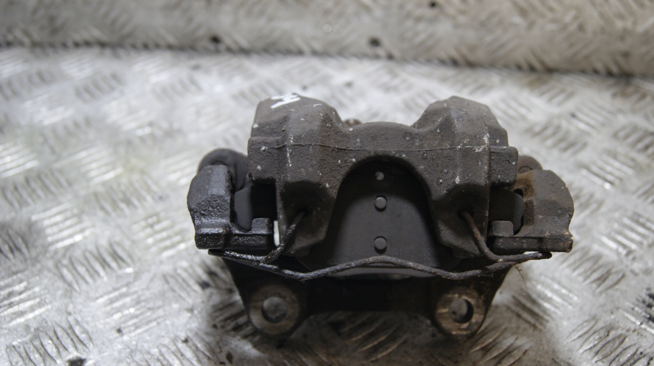 caliper brake left rear part rear MERCEDES-BENZ C-KLASA W204