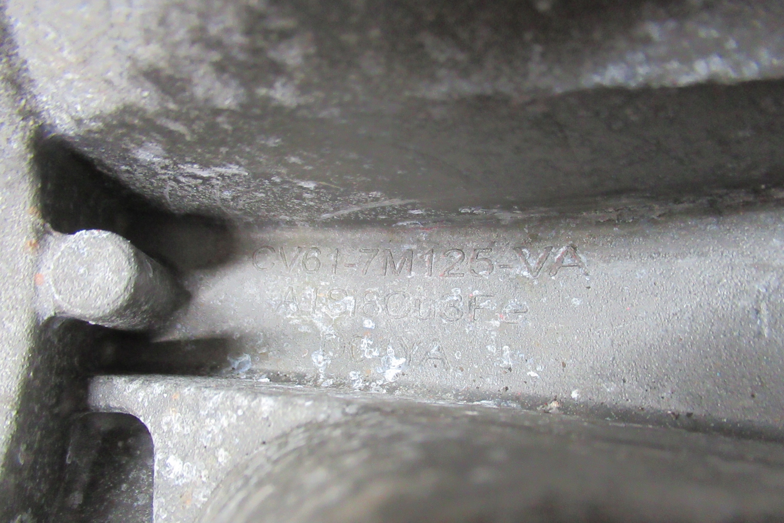 FORD FOCUS MK3 engine mount CV61-7M125-VA