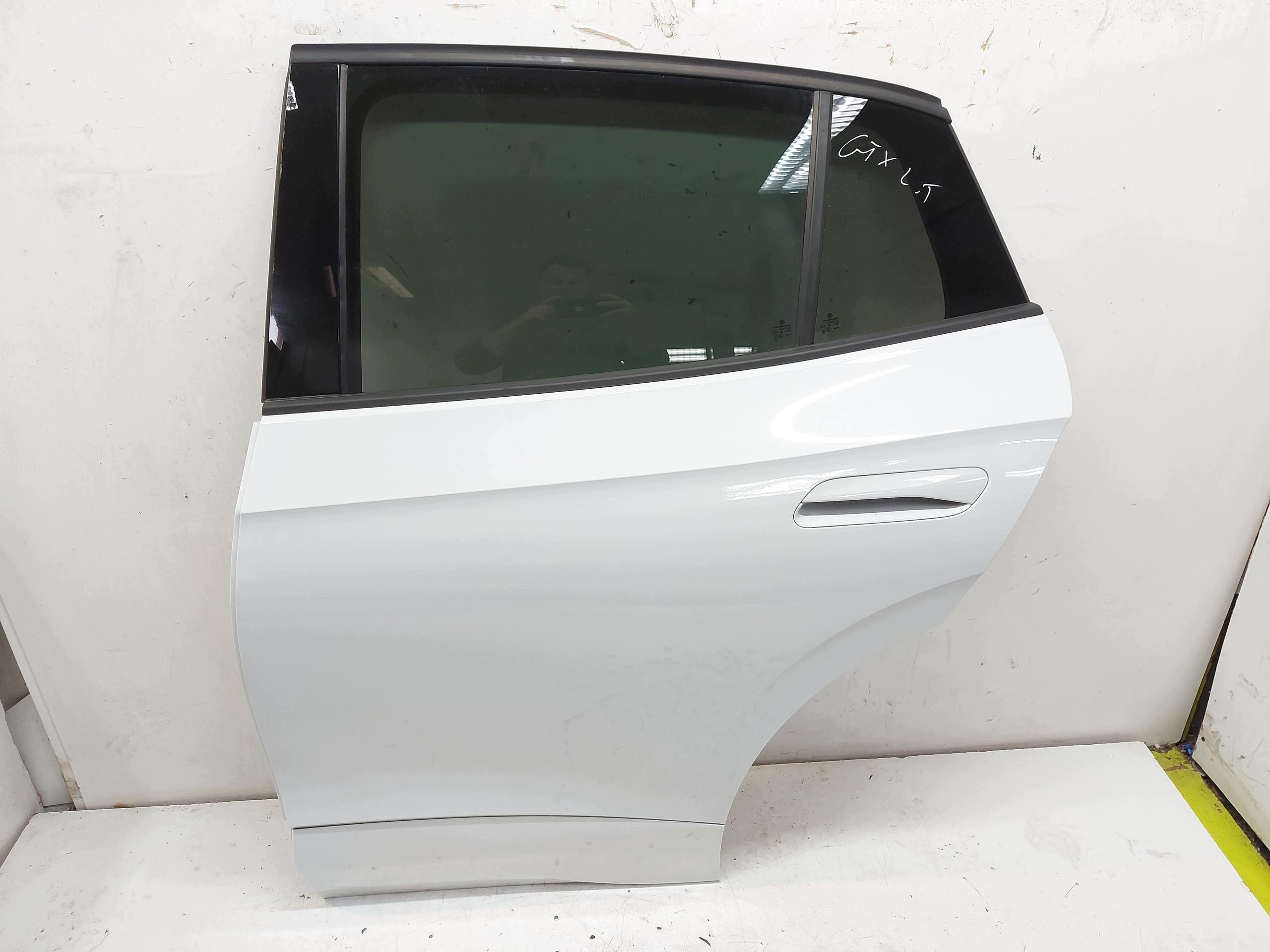 VW ID5 GTX 11E door left rear part LS9R