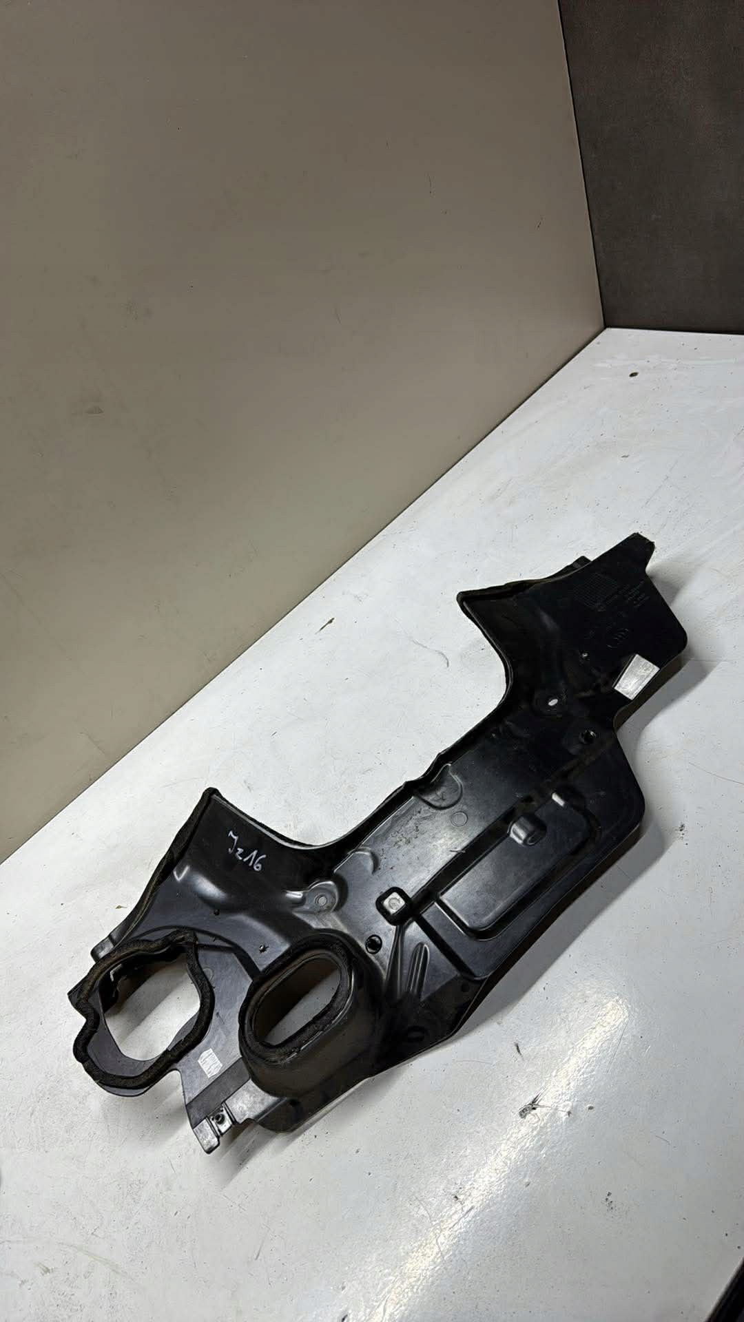 hangszigetelő JAGUAR GX73-10B811-AD