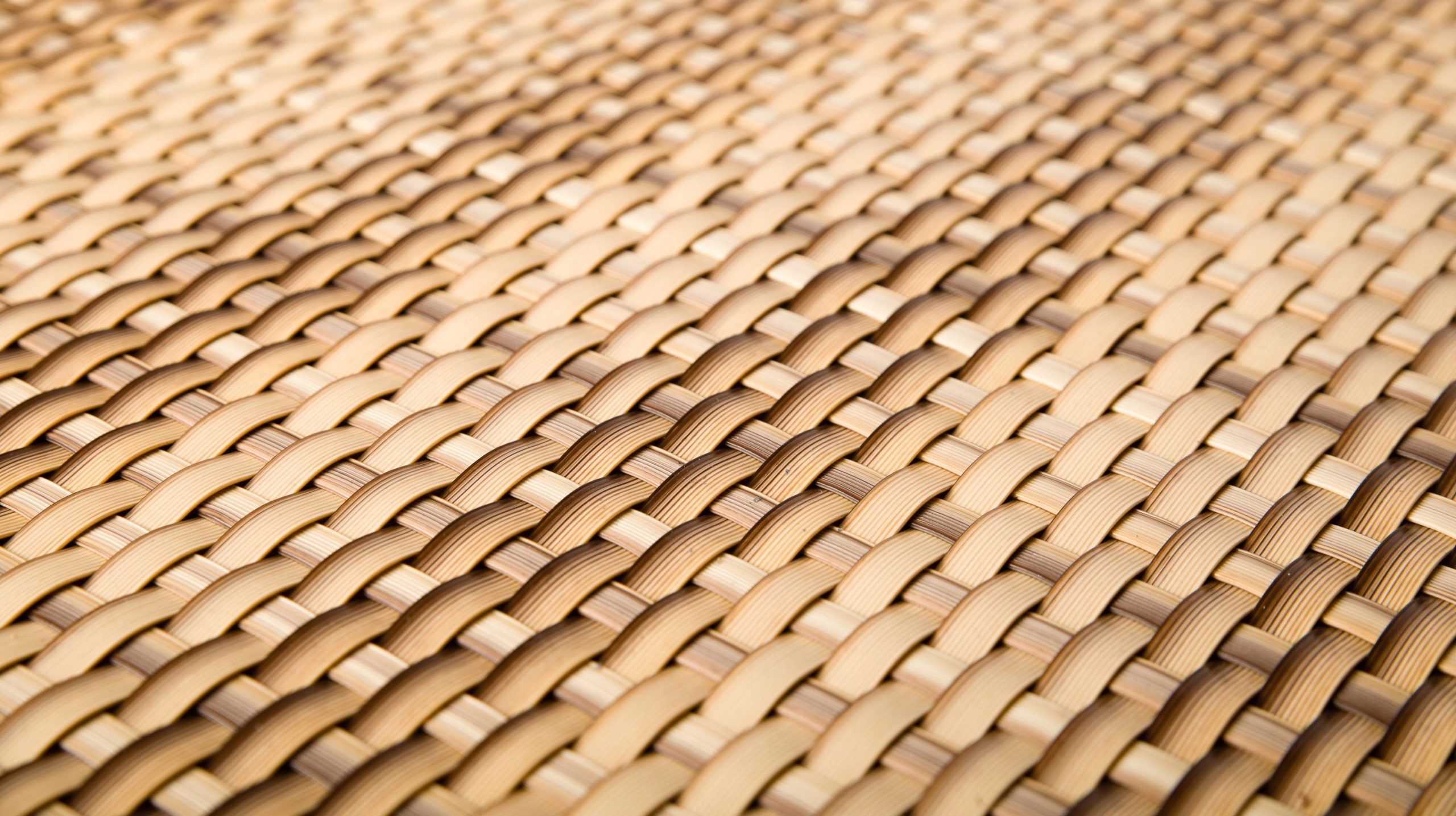 Balkonová rohož technorattan 5x1 m, odolný kryt terasy montážní pásky