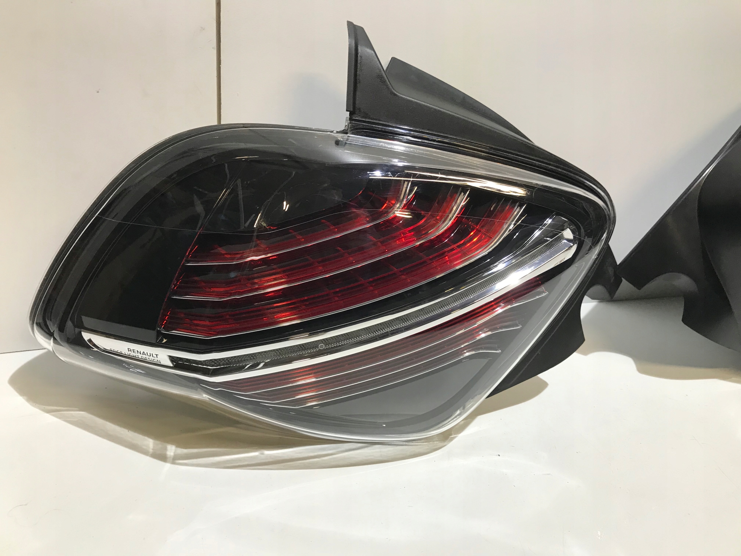 LAMPA TYLNA LEWA TYŁ 265551416R RENAULT ZOE II LIFT Typ samochodu Samochody osobowe