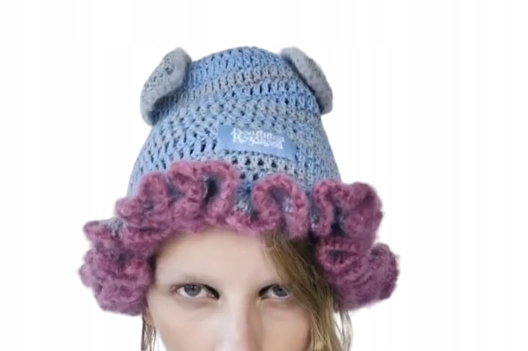 Čepice Dominika Kozakova