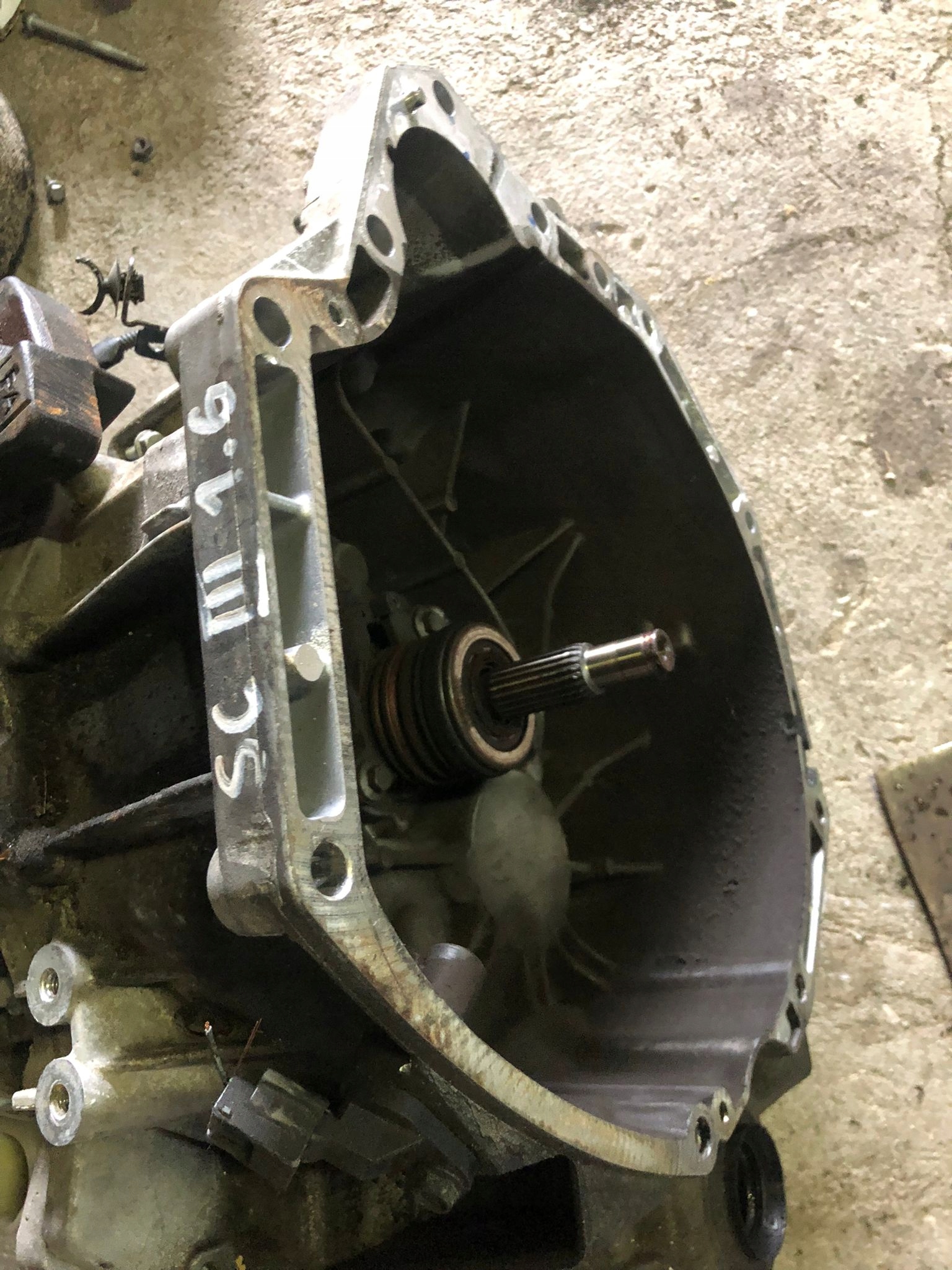 Getriebe SCENIC III 1.6 DCI CMND4