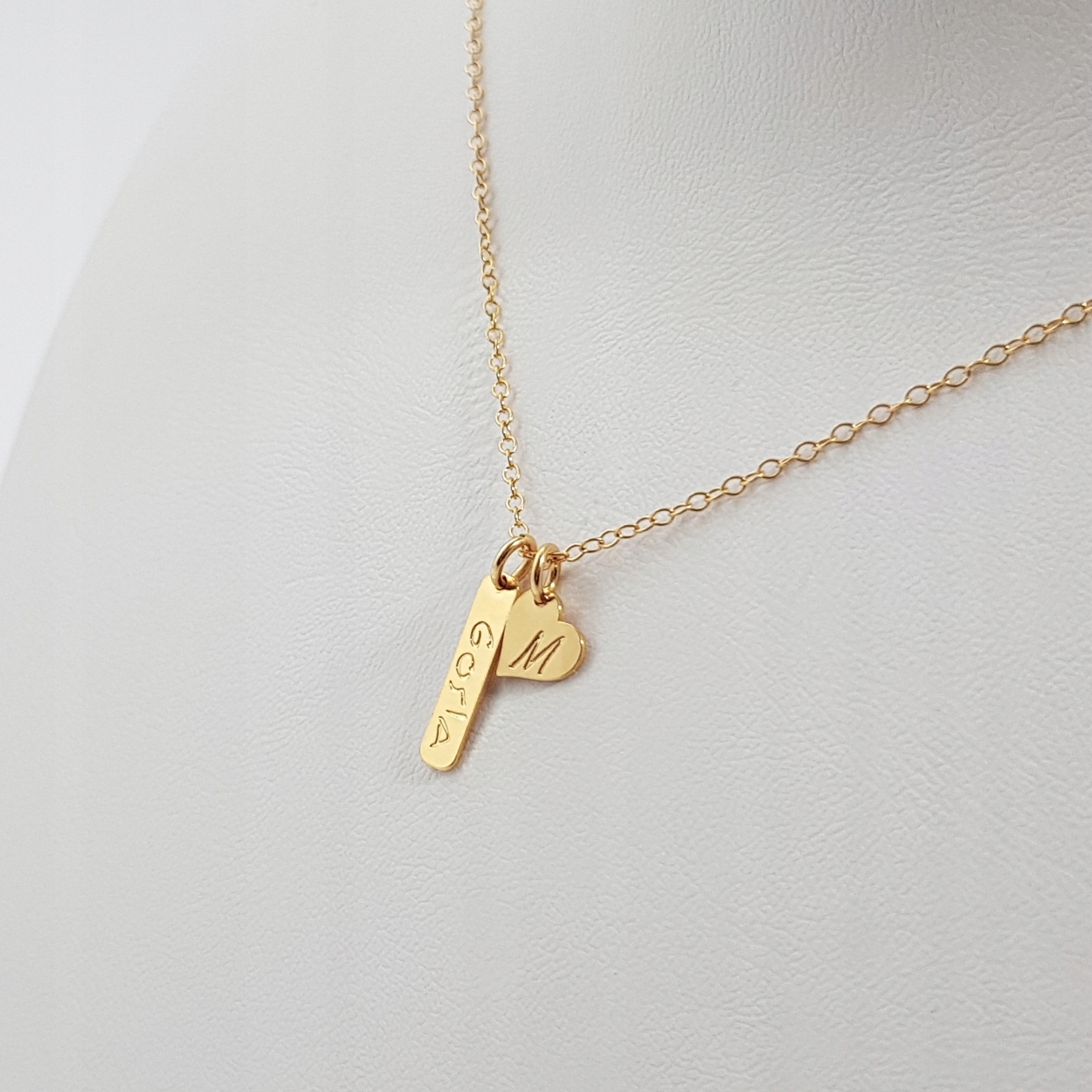 

Delikatna celebrytka serce blaszka z grawerem