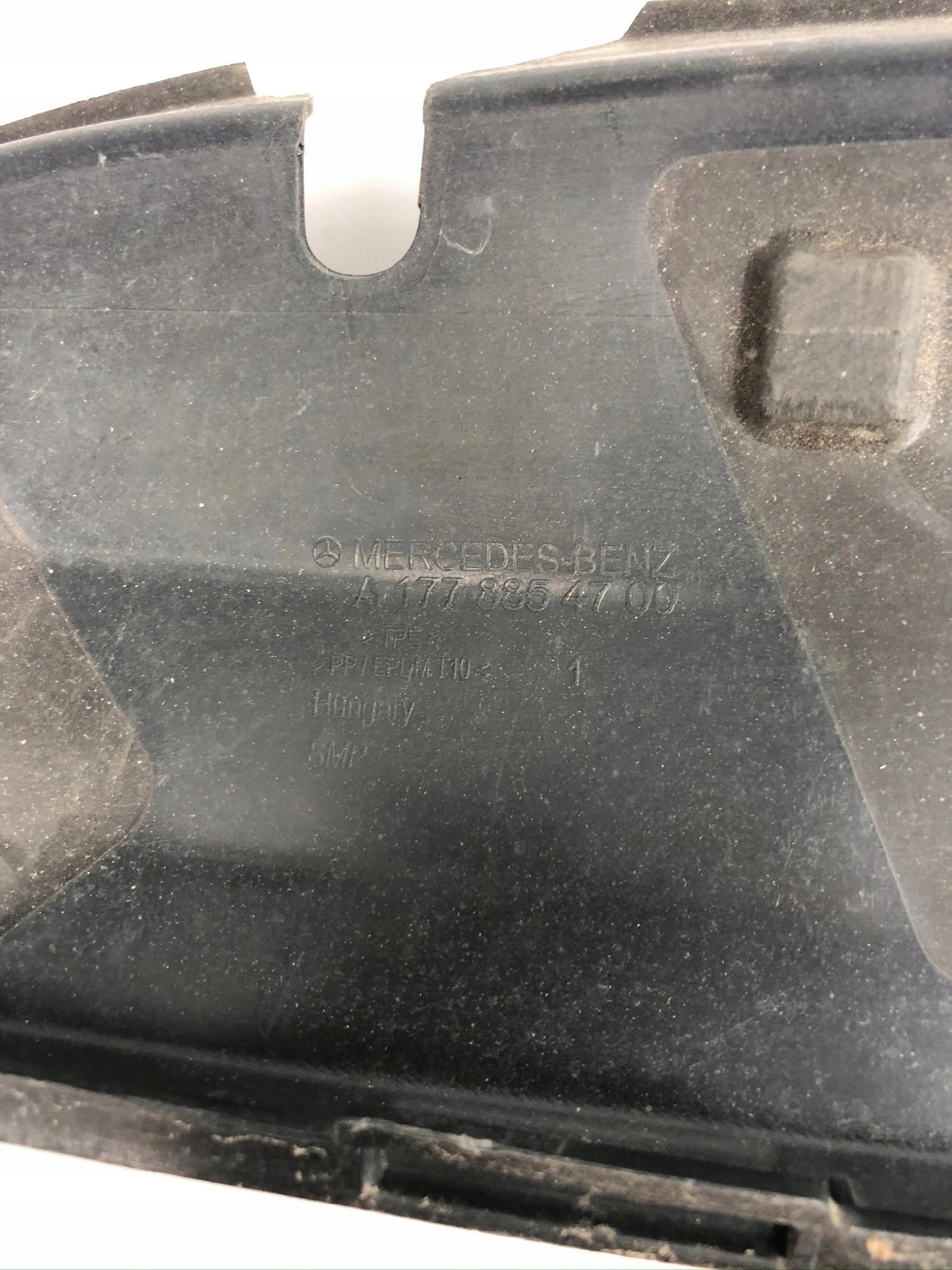 volant vzduchový přívod MERCEDES W177