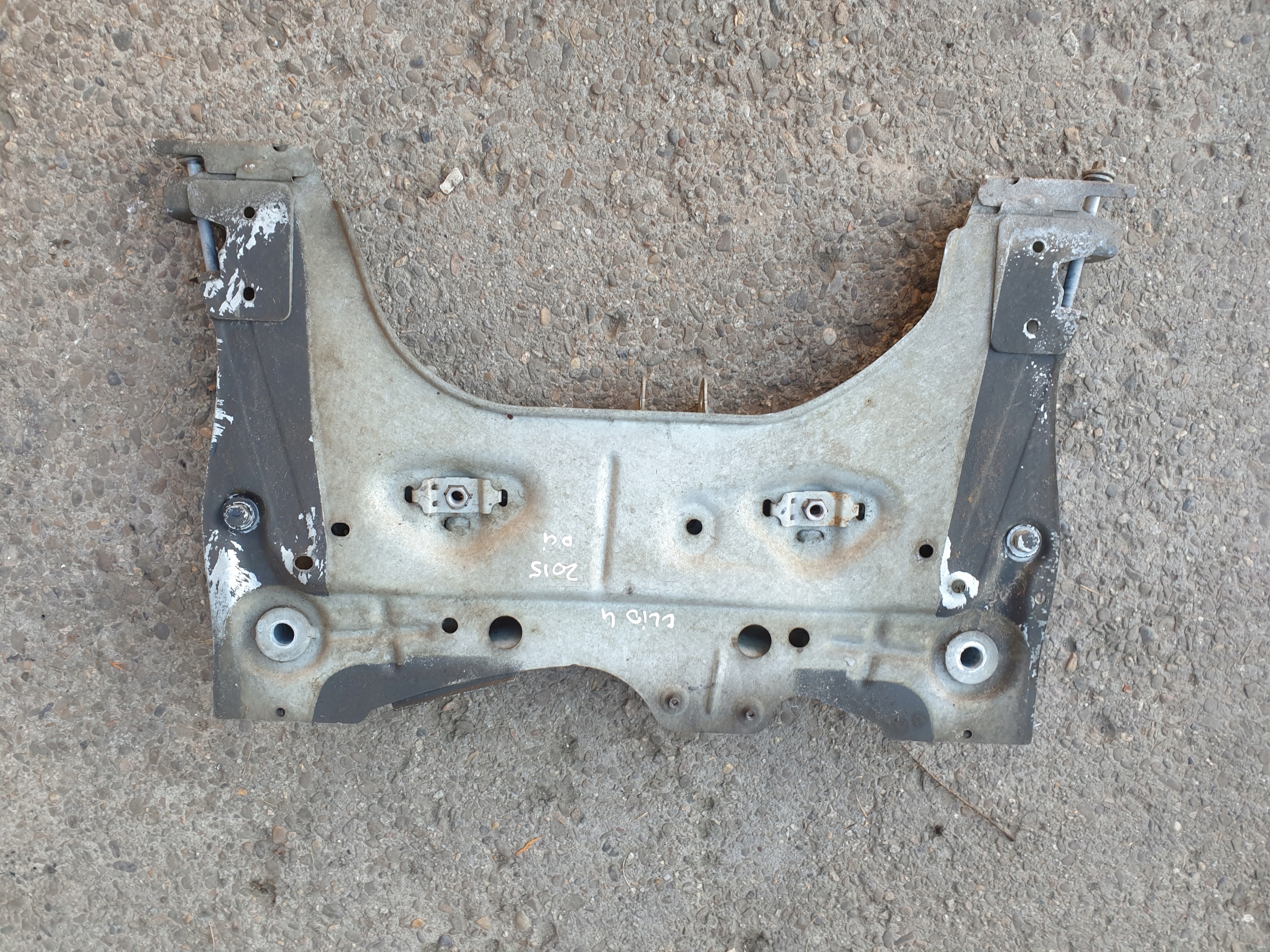 axle beam axle beam subframe RENAULT CLIO 4 IV 2013- 1.5 DCI