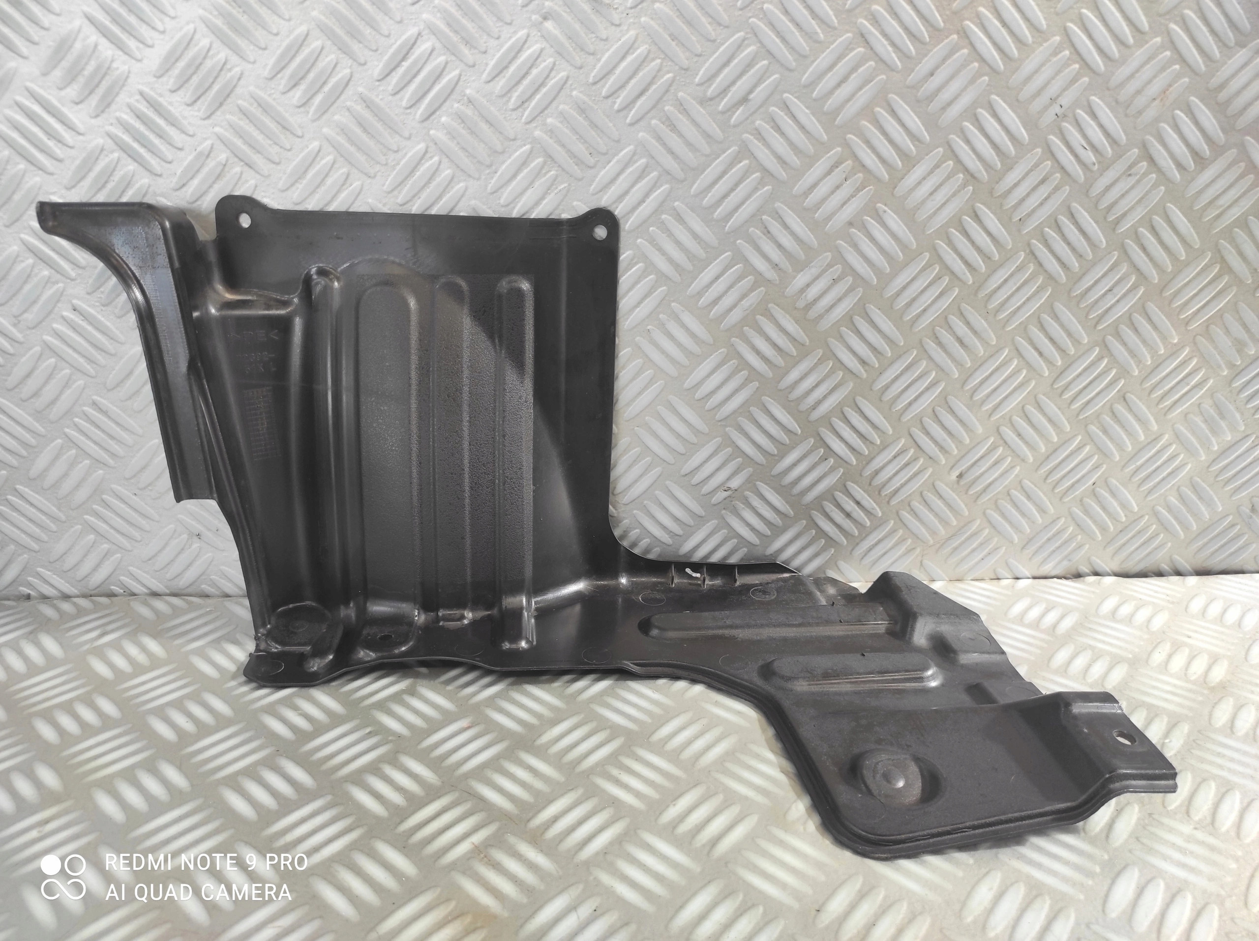 OSŁONA DOLNA SILNIKA LEWA 72392-51KL OPEL AGILA II B SUZUKI SPLASH 1.2 B