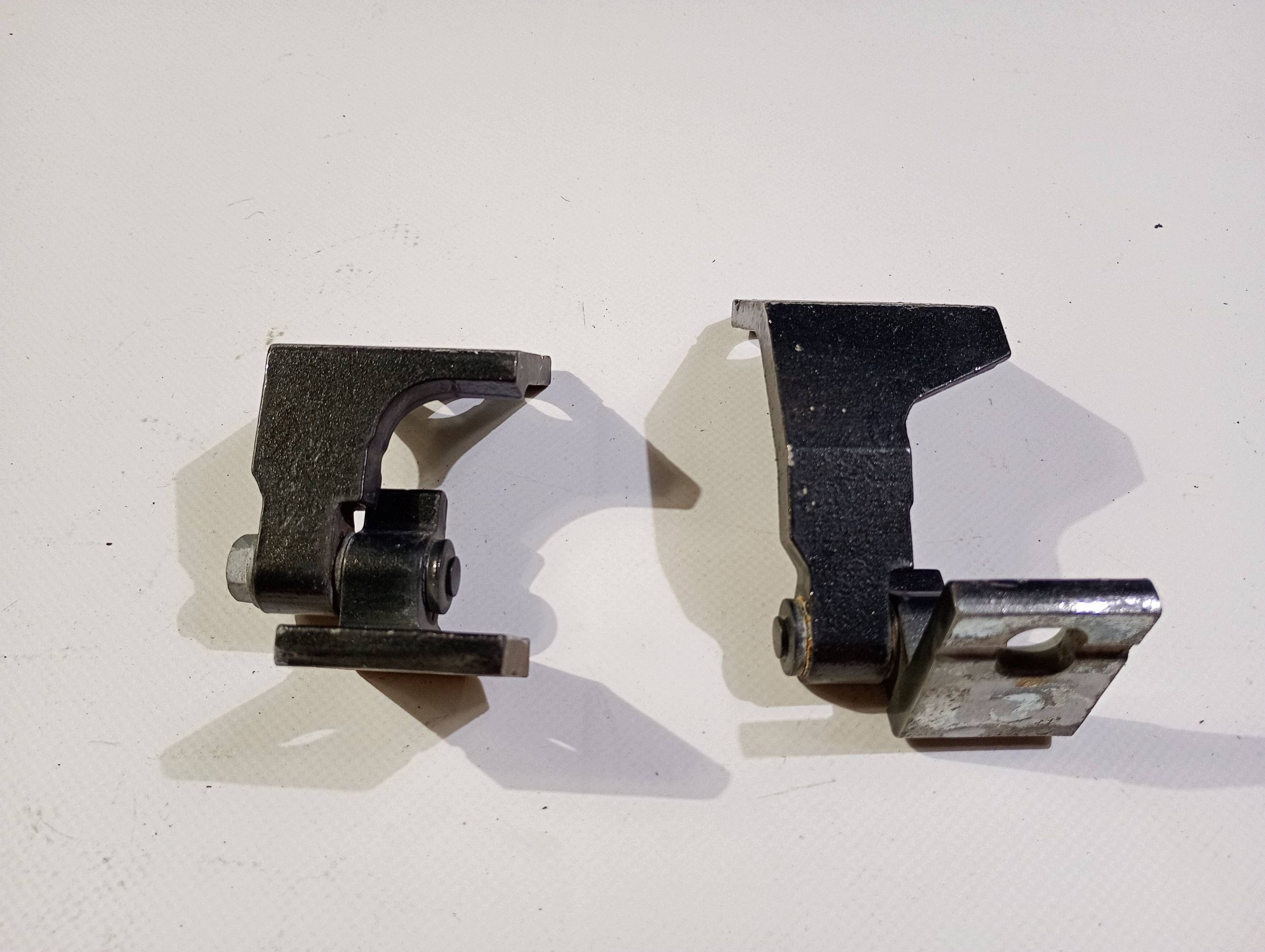 hinge hinges door right rear part rear. right Maserati Levante 2017