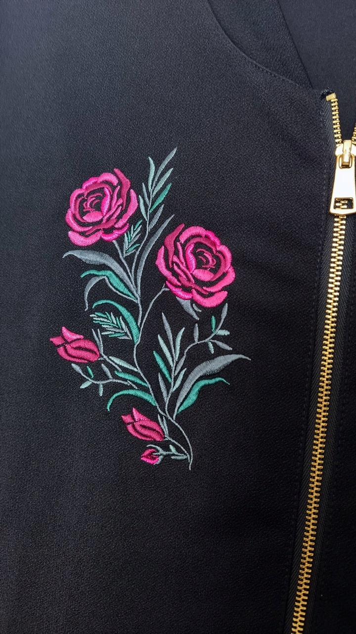 KURTKA BLUZA BOMBERKA ROZPINANA CZARNA HAFTY 46-48 Marka inna