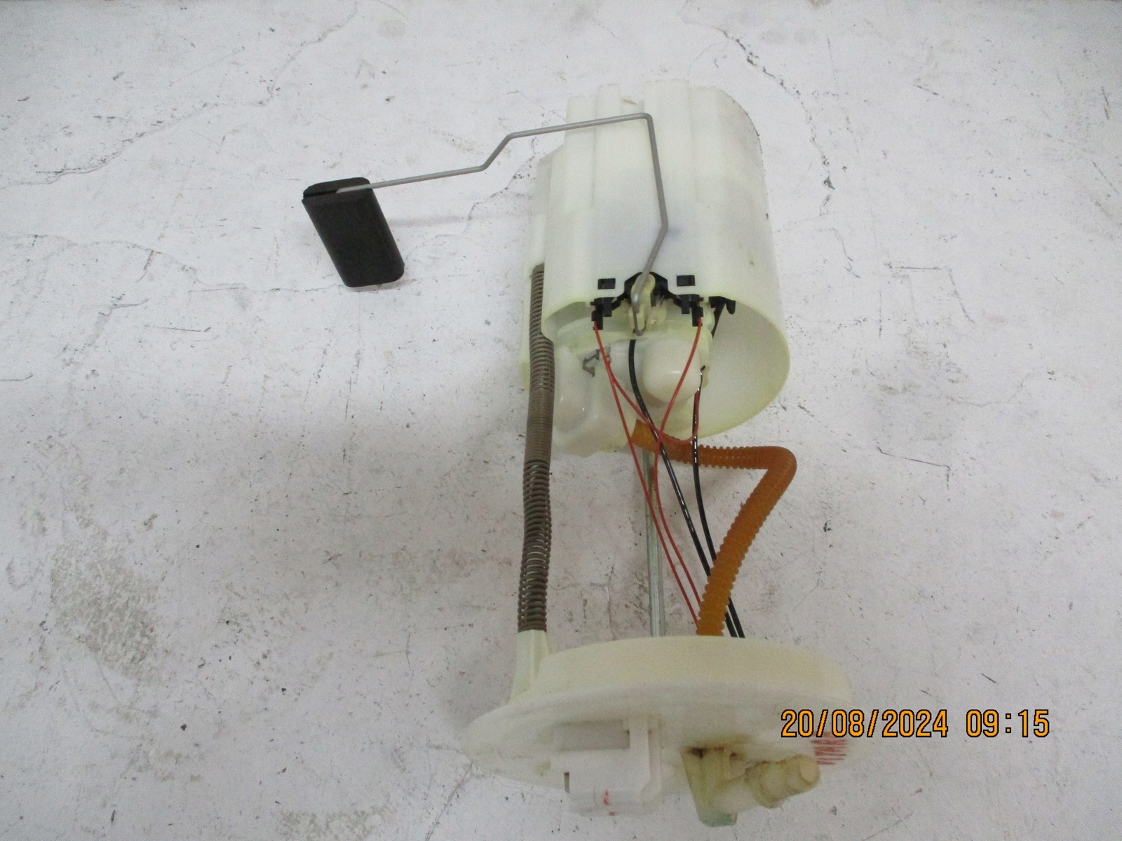 feed pump SUZUKI VITARA III 1,4i 15100-60R00