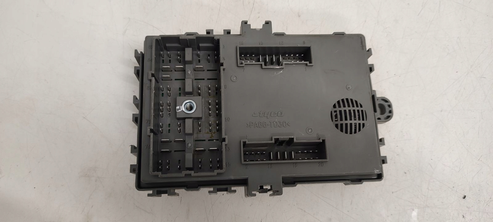Module fusibles Chevrolet Aveo 1,4 16V