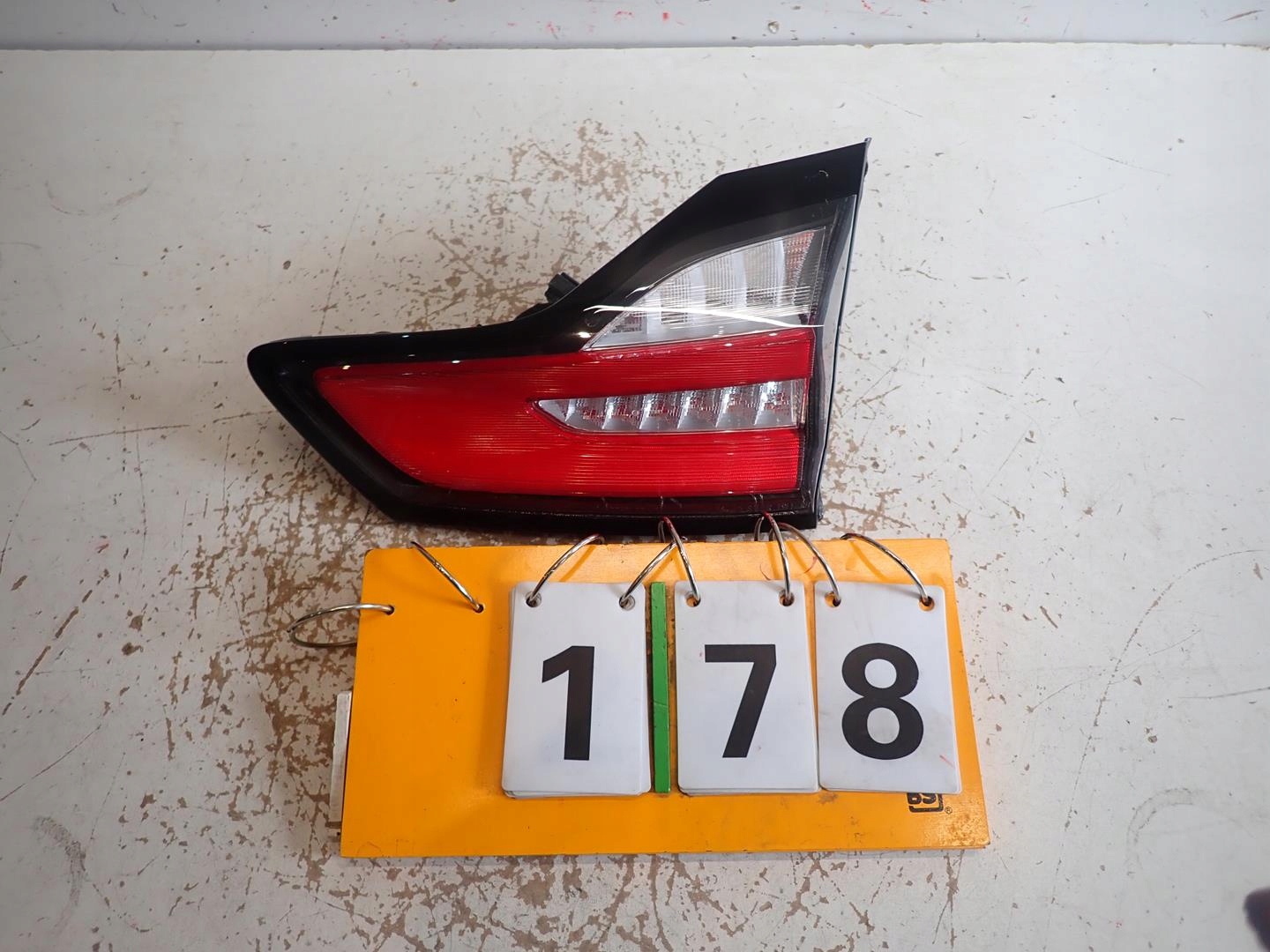 light rear part rear right FORD EDGE LIFT 2018