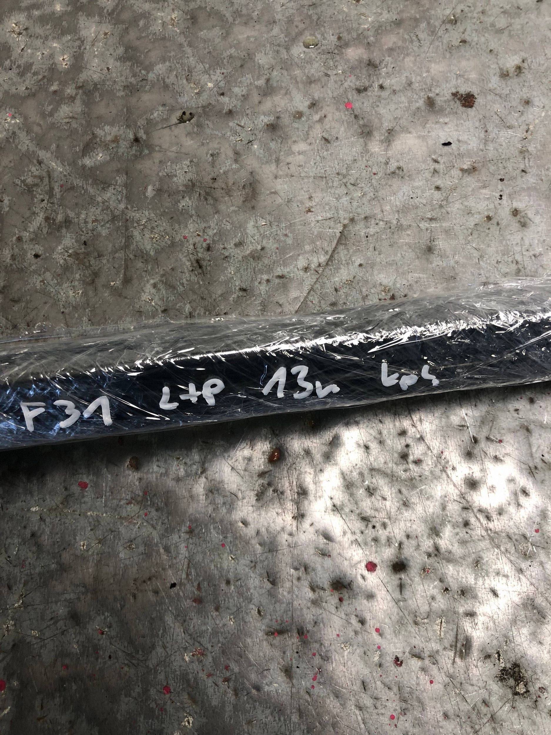 podpěra levá pravá BMW F31 4867077 4867078