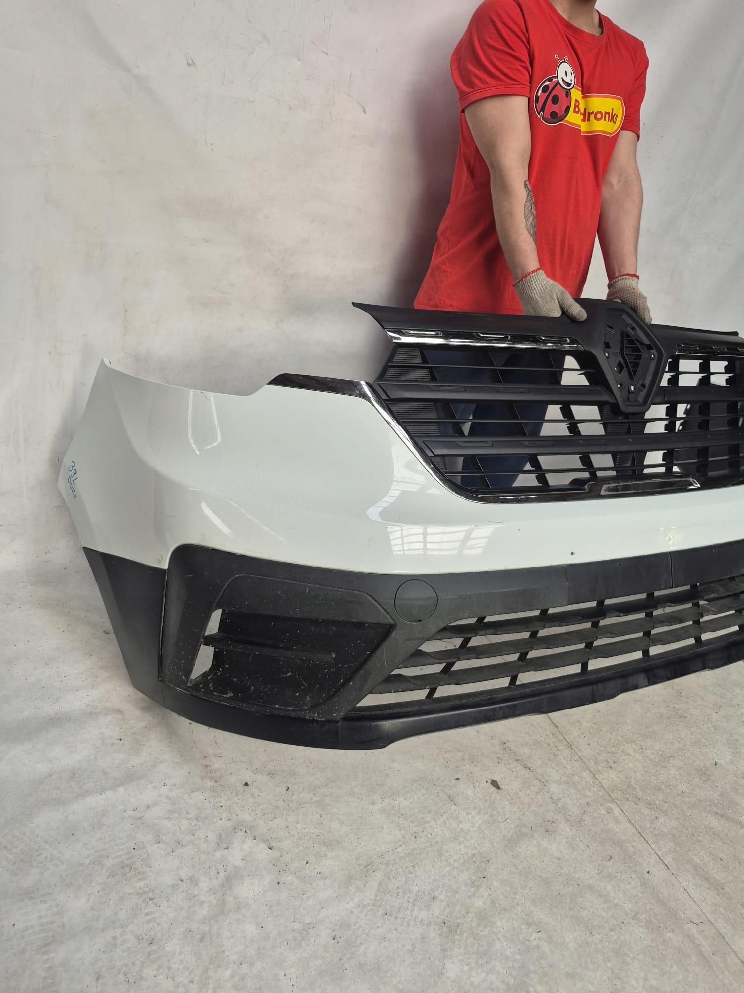 RENAULT TRAFIC IV 21- bumper front front 620226941R