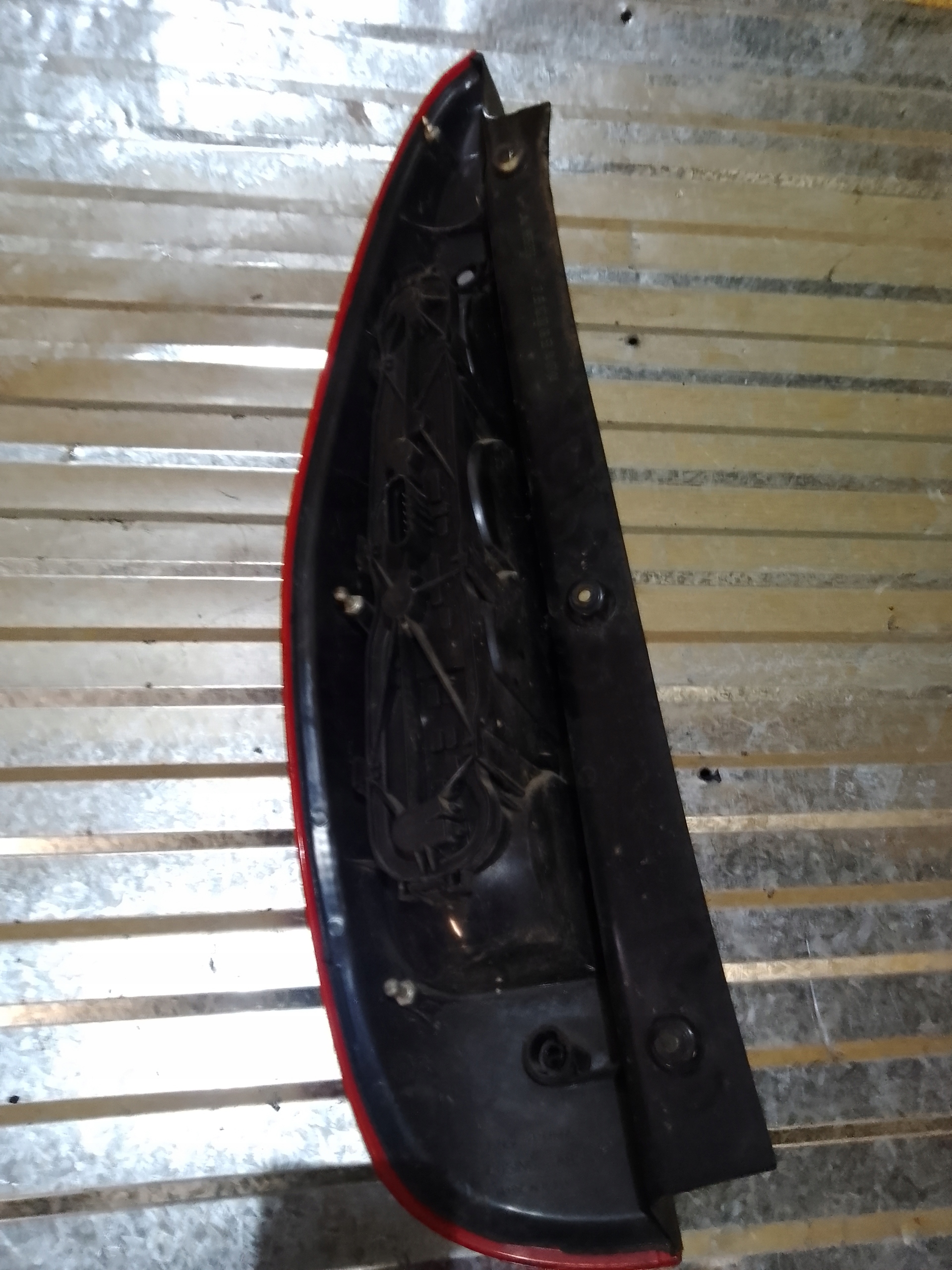 light right rear part MITSUBISHI COLT VI MR957376