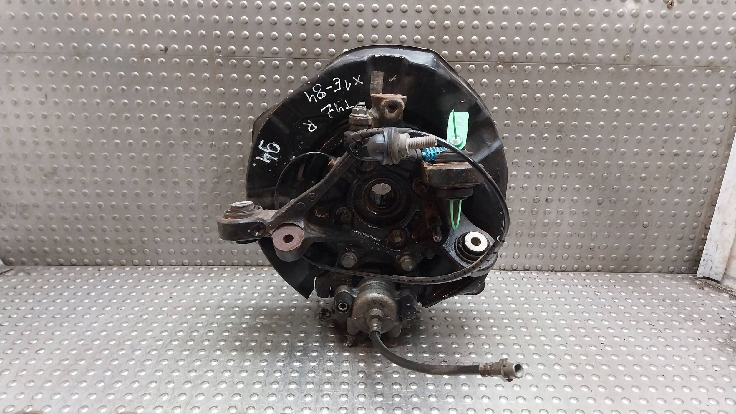 otoč čepu pravý záď 6788050 BMW X1 E84