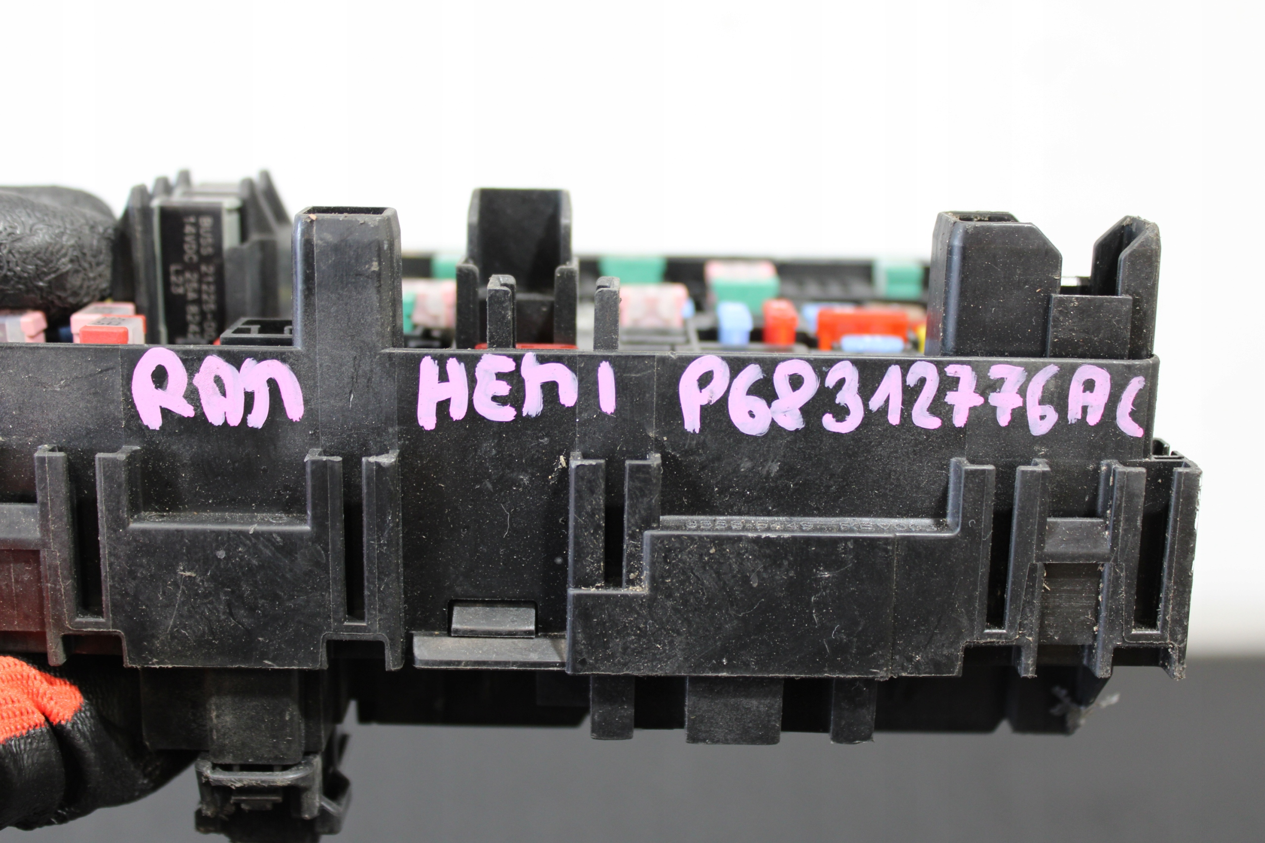 Module fusibles DODGE RAM V 5 68312776AC